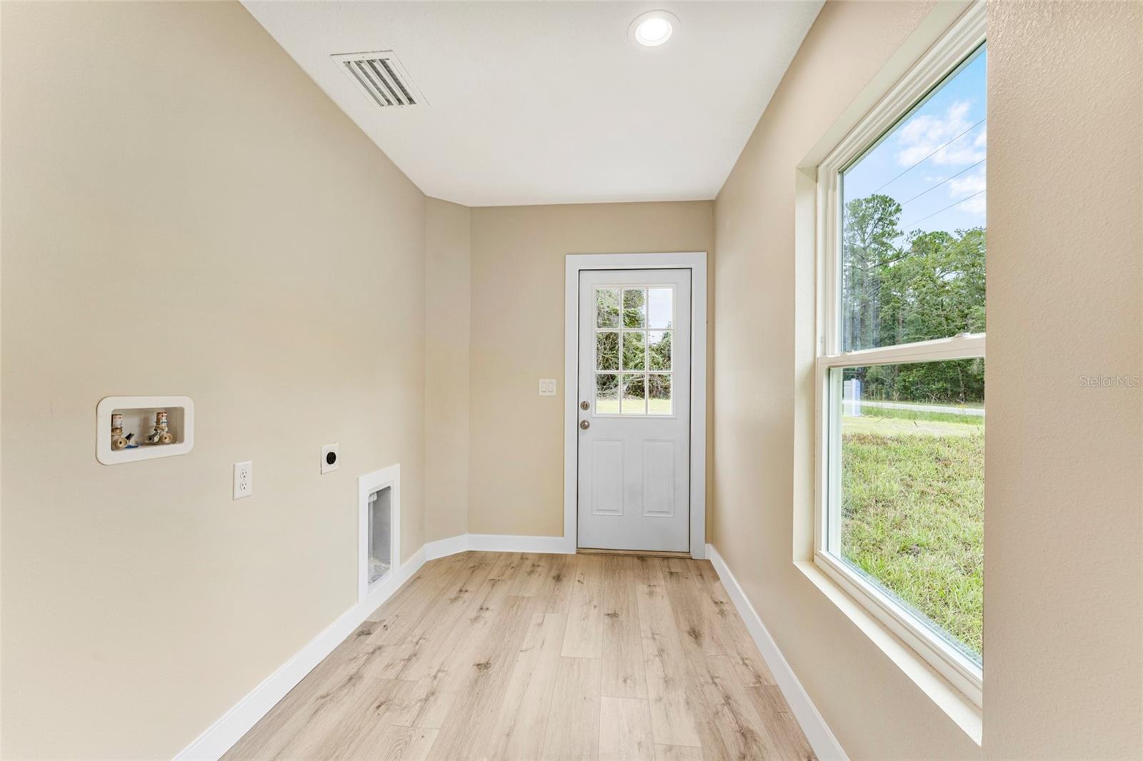 Image 22 of 24 For 101 3rd Street