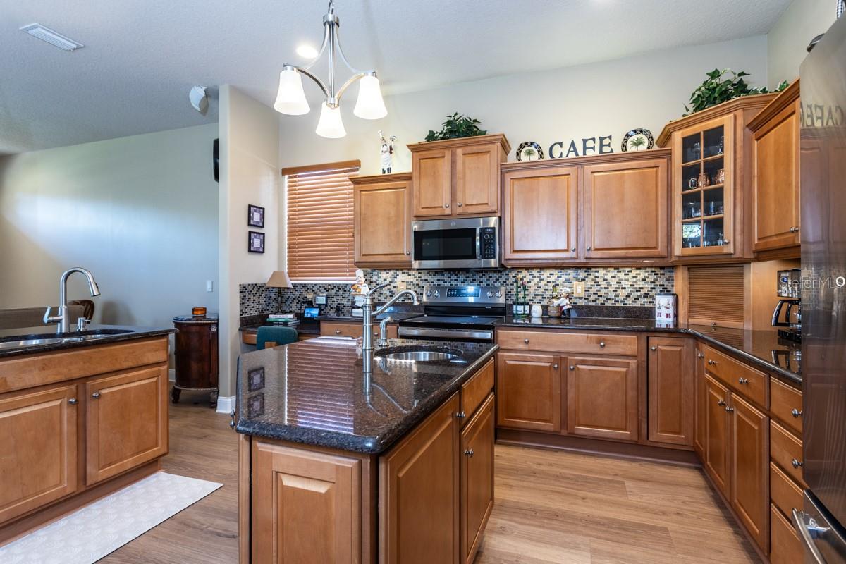 Image 15 of 71 For 65 Riverwalk Drive