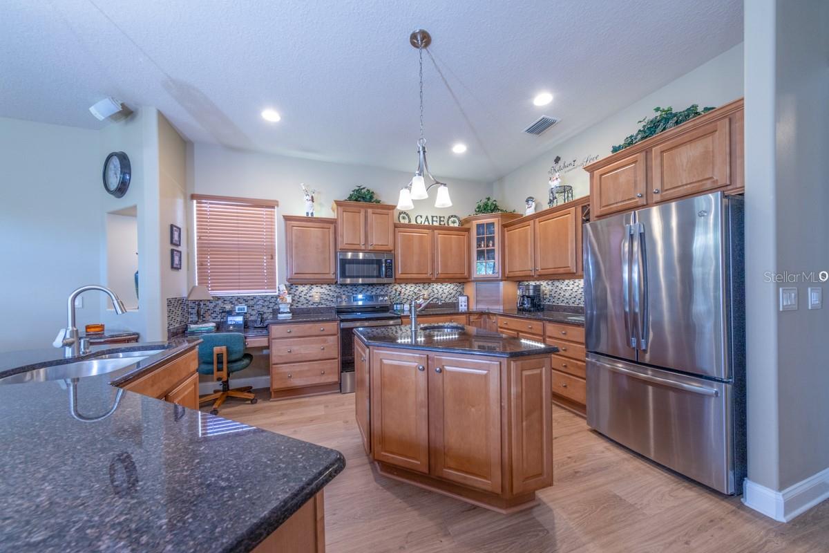 Image 18 of 71 For 65 Riverwalk Drive