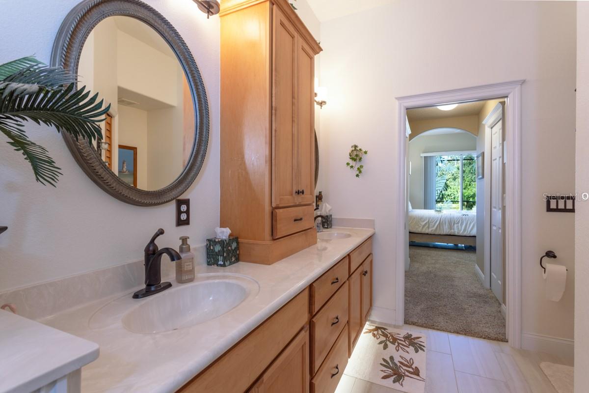 Image 28 of 71 For 65 Riverwalk Drive