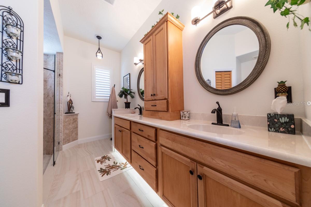 Image 29 of 71 For 65 Riverwalk Drive