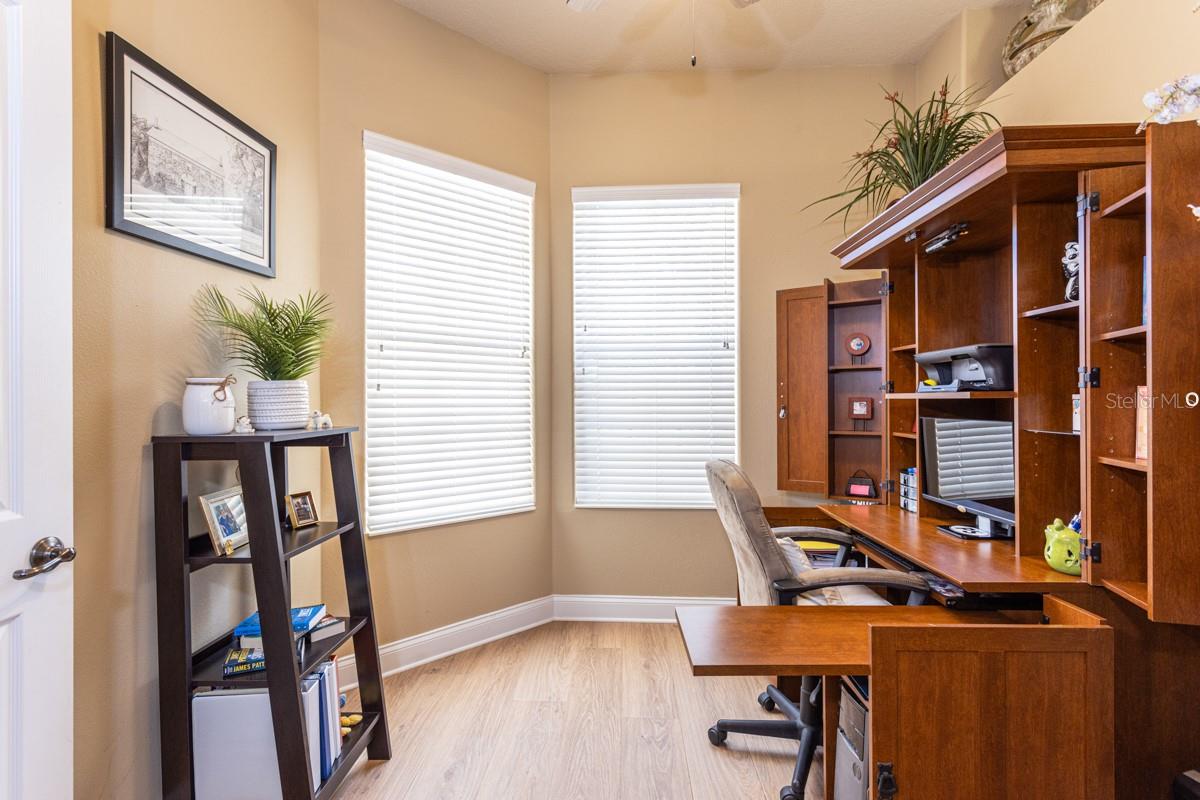 Image 31 of 71 For 65 Riverwalk Drive