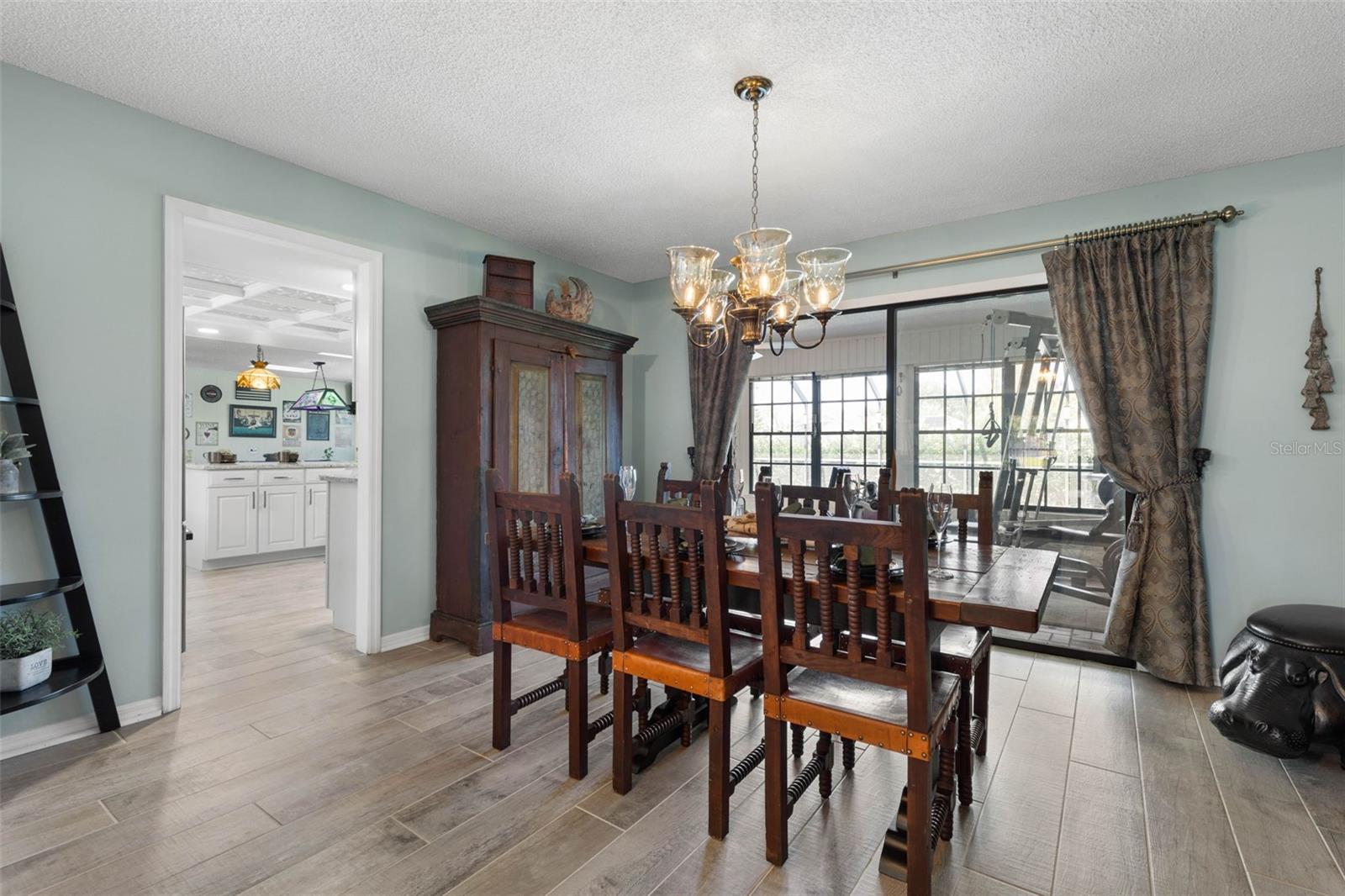 Image 13 of 67 For 1 Flametree Court