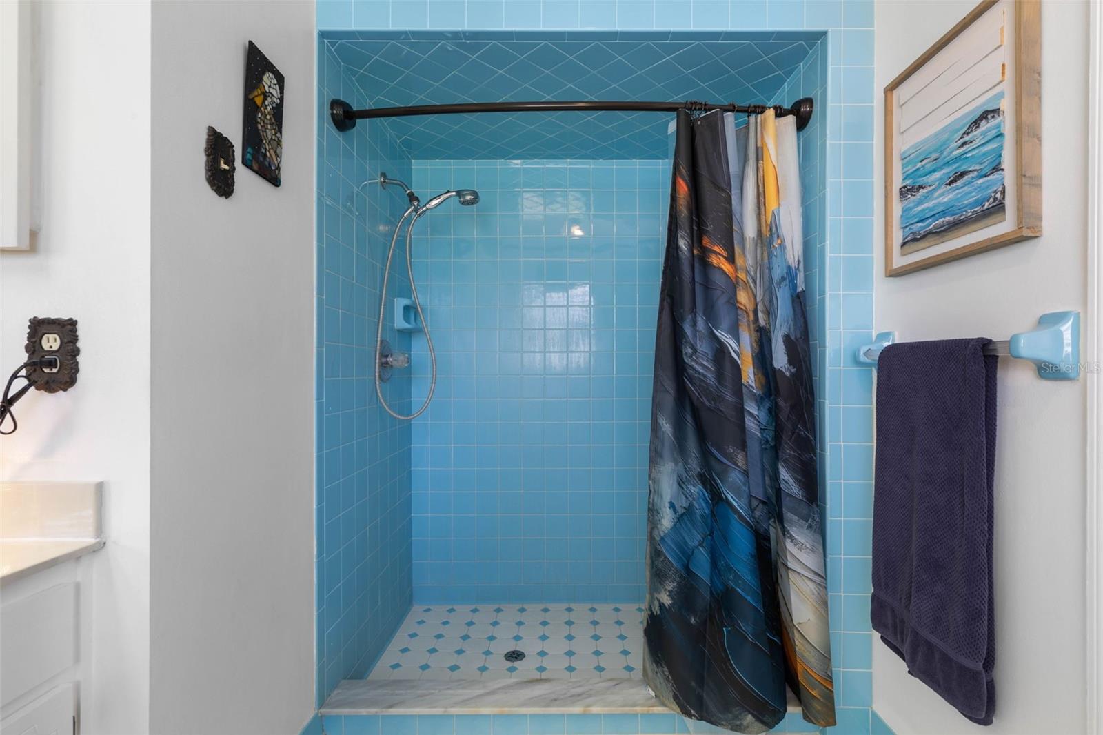 Image 26 of 67 For 1 Flametree Court