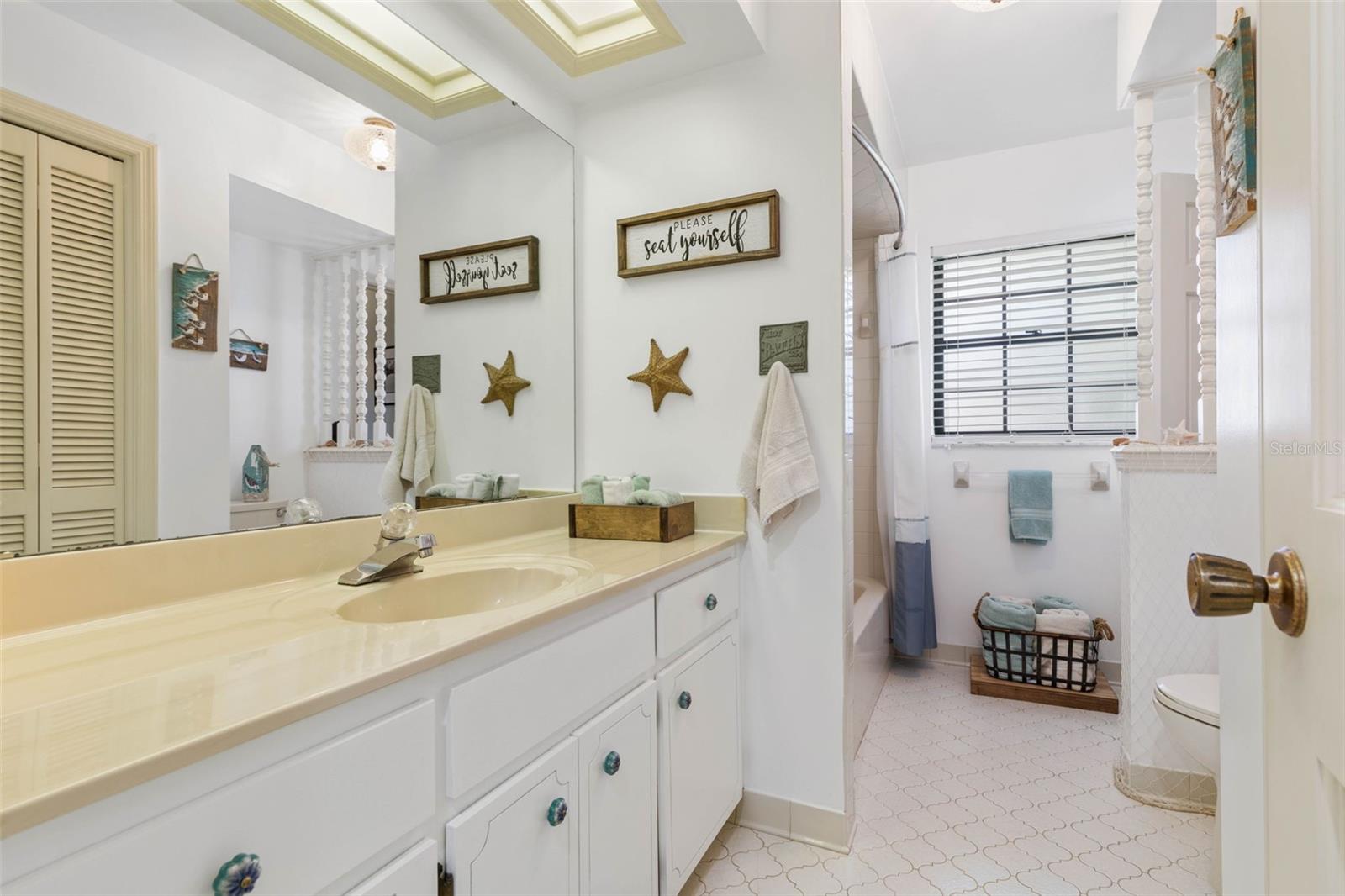 Image 32 of 67 For 1 Flametree Court