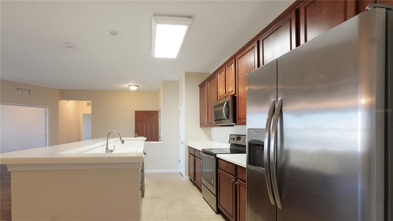 Image 10 of 32 For 13364 Beach Boulevard 539