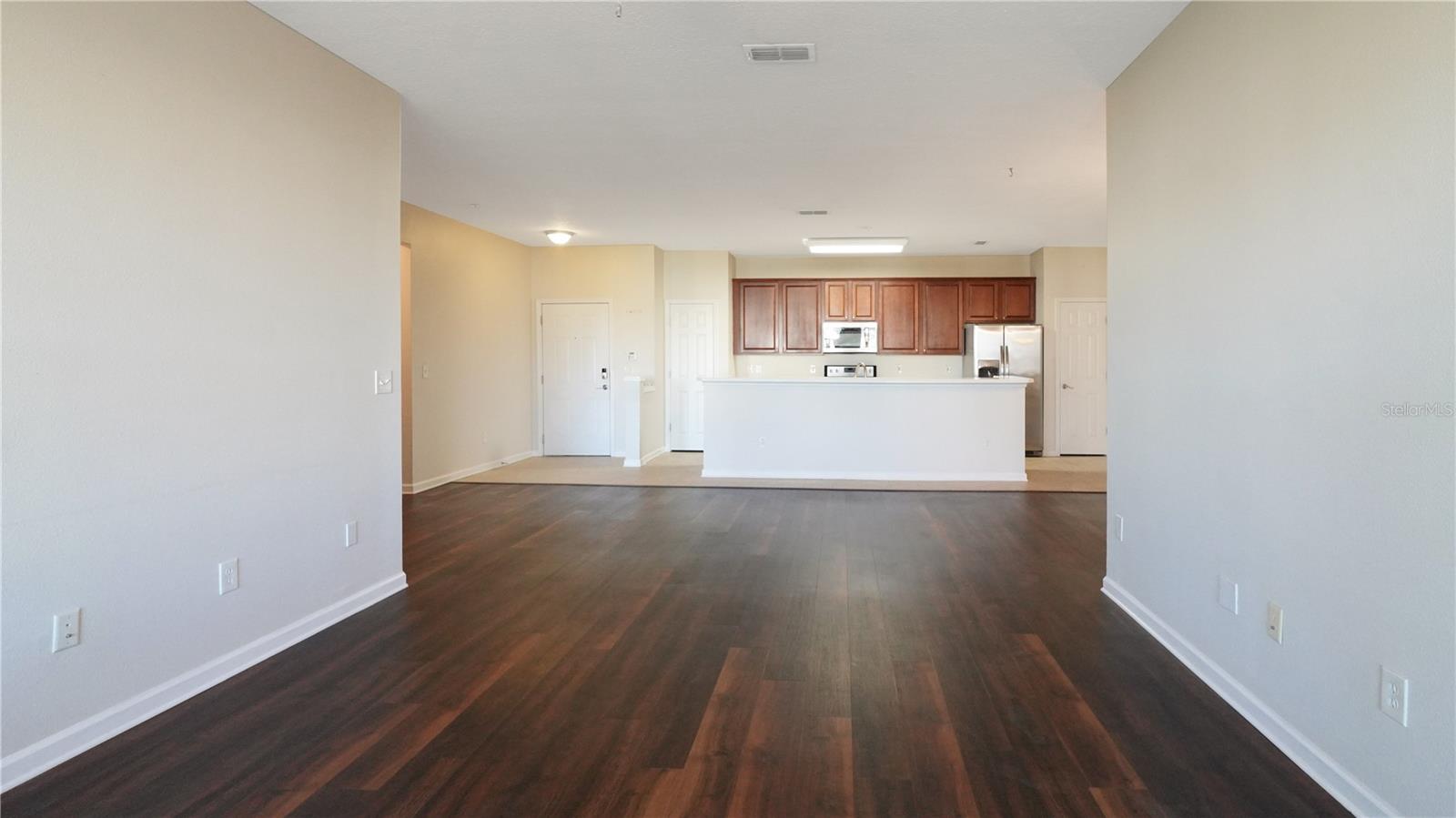 Image 11 of 32 For 13364 Beach Boulevard 539