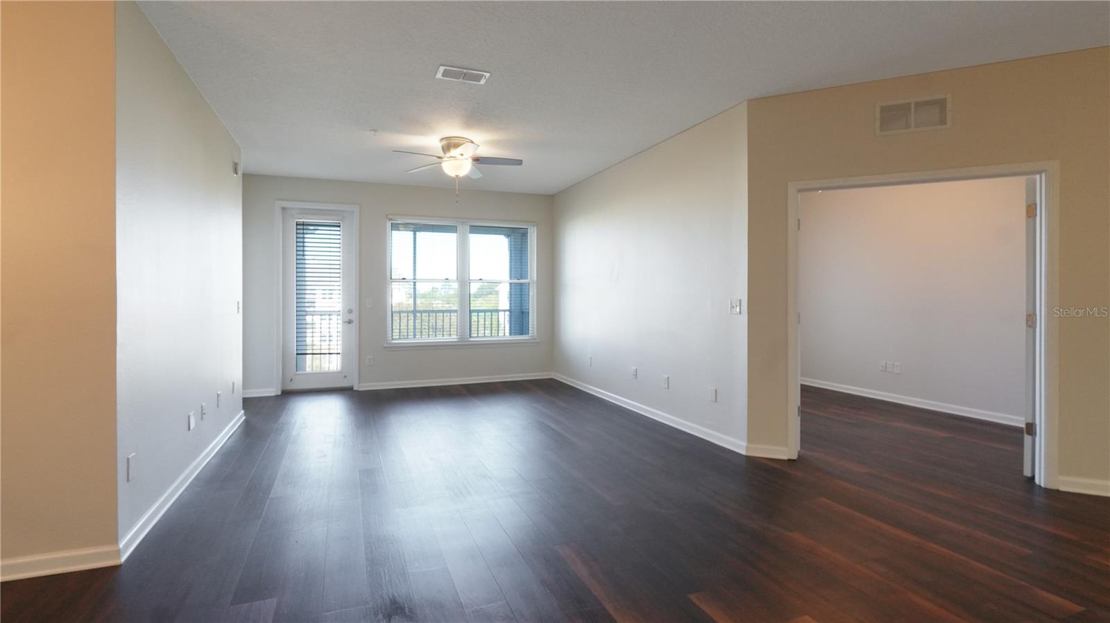 Image 31 of 32 For 13364 Beach Boulevard 539
