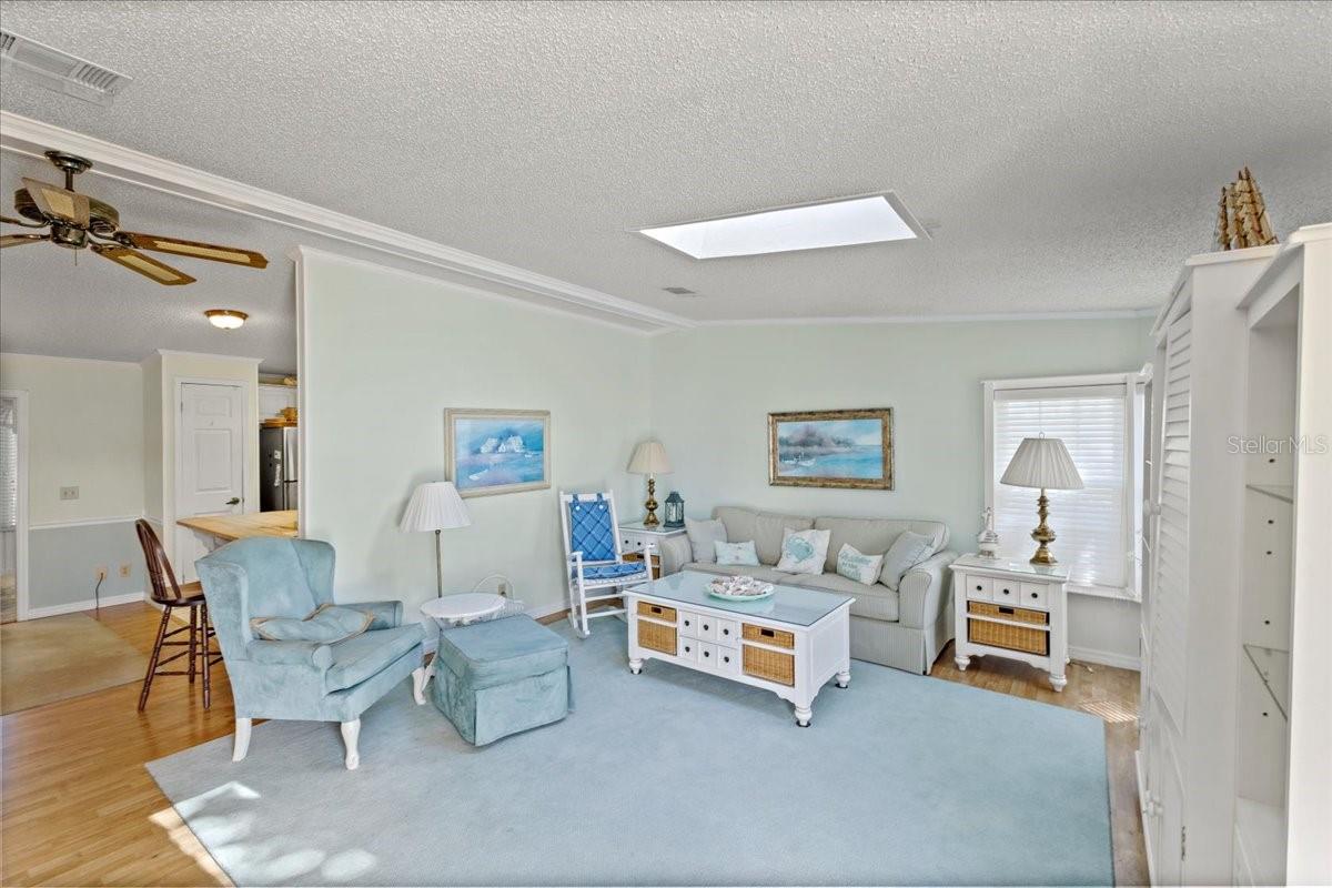 Image 5 of 58 For 633 Starboard Avenue