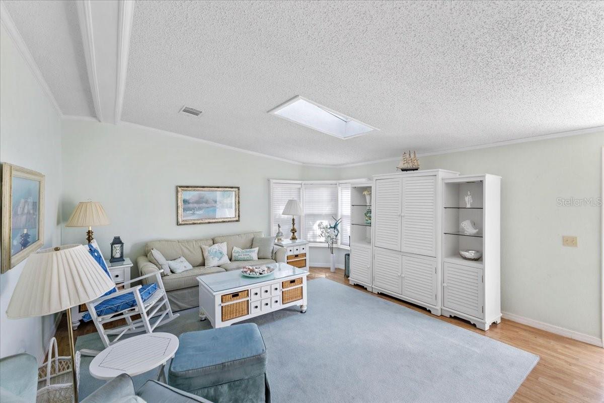 Image 6 of 58 For 633 Starboard Avenue