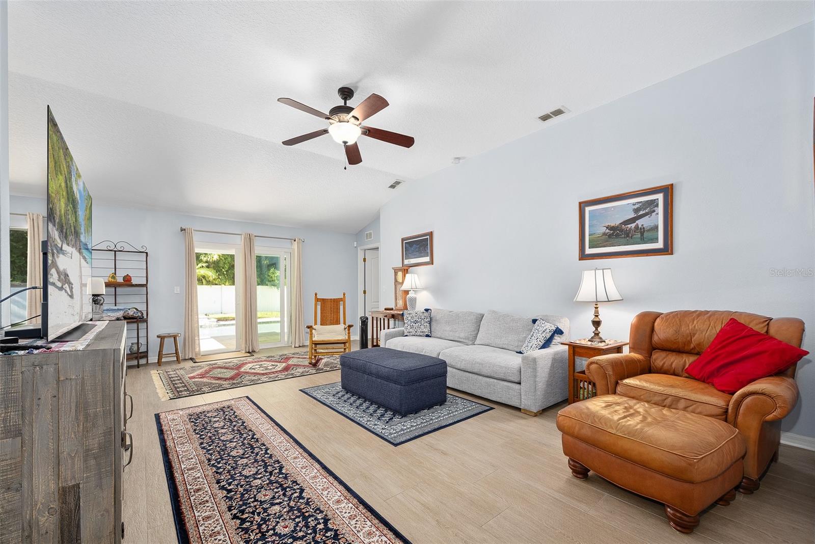 Image 20 of 70 For 115 Universal Trail