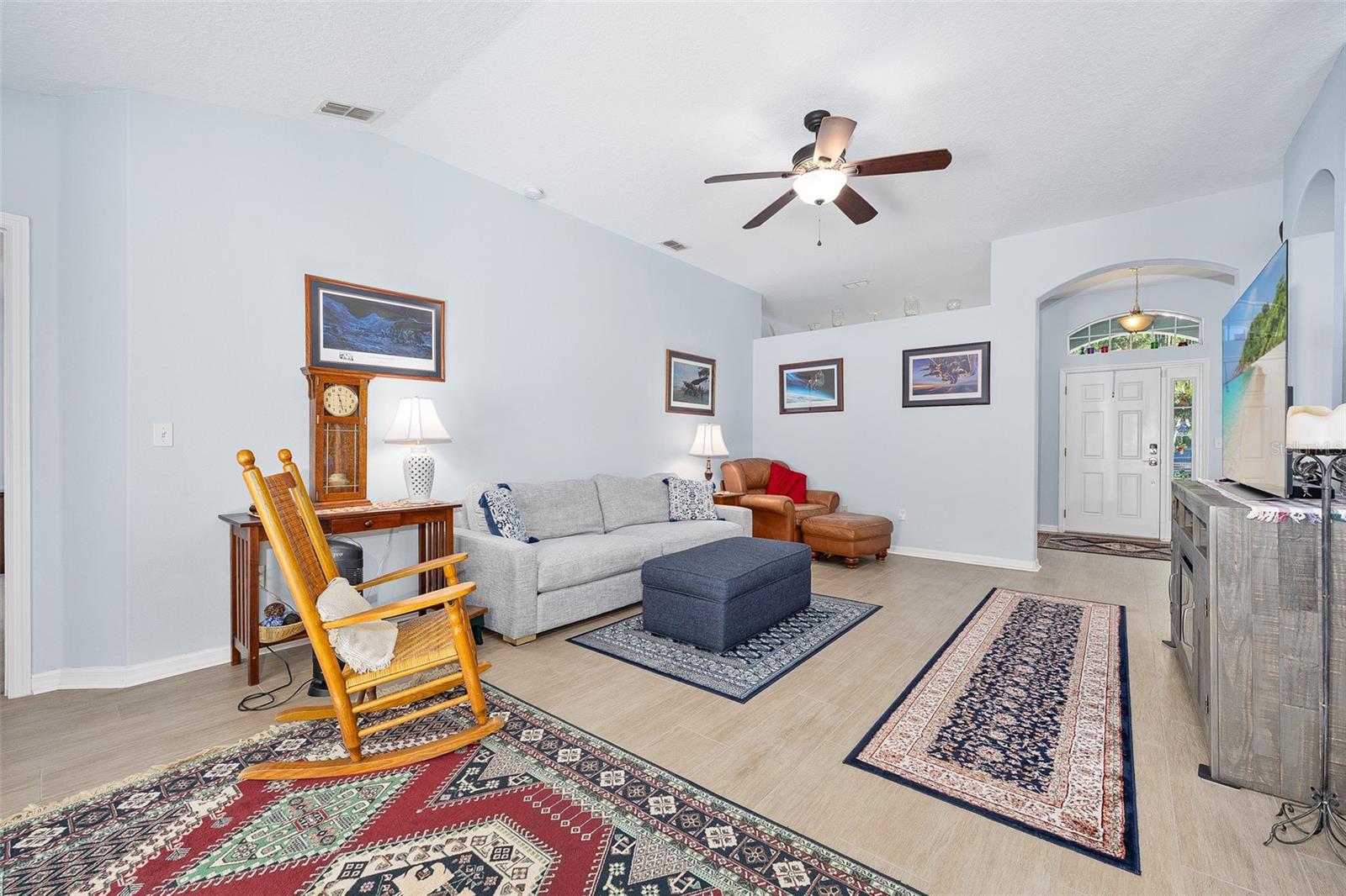 Image 21 of 70 For 115 Universal Trail