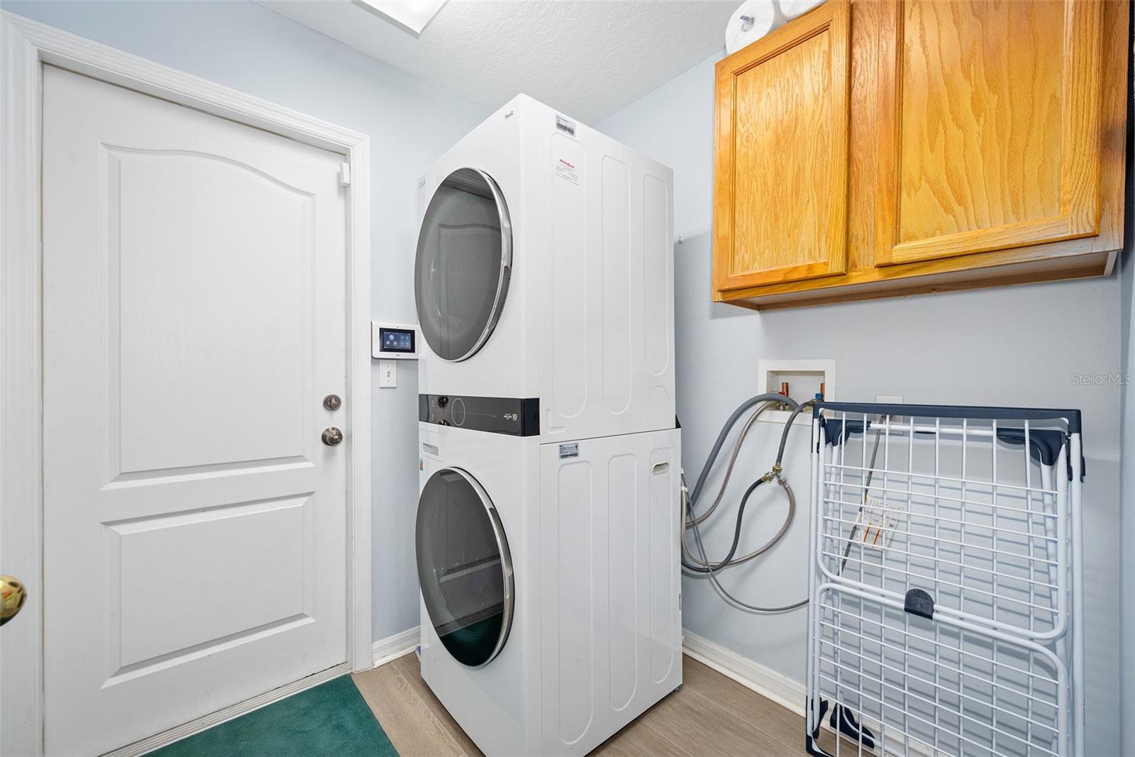 Image 33 of 70 For 115 Universal Trail