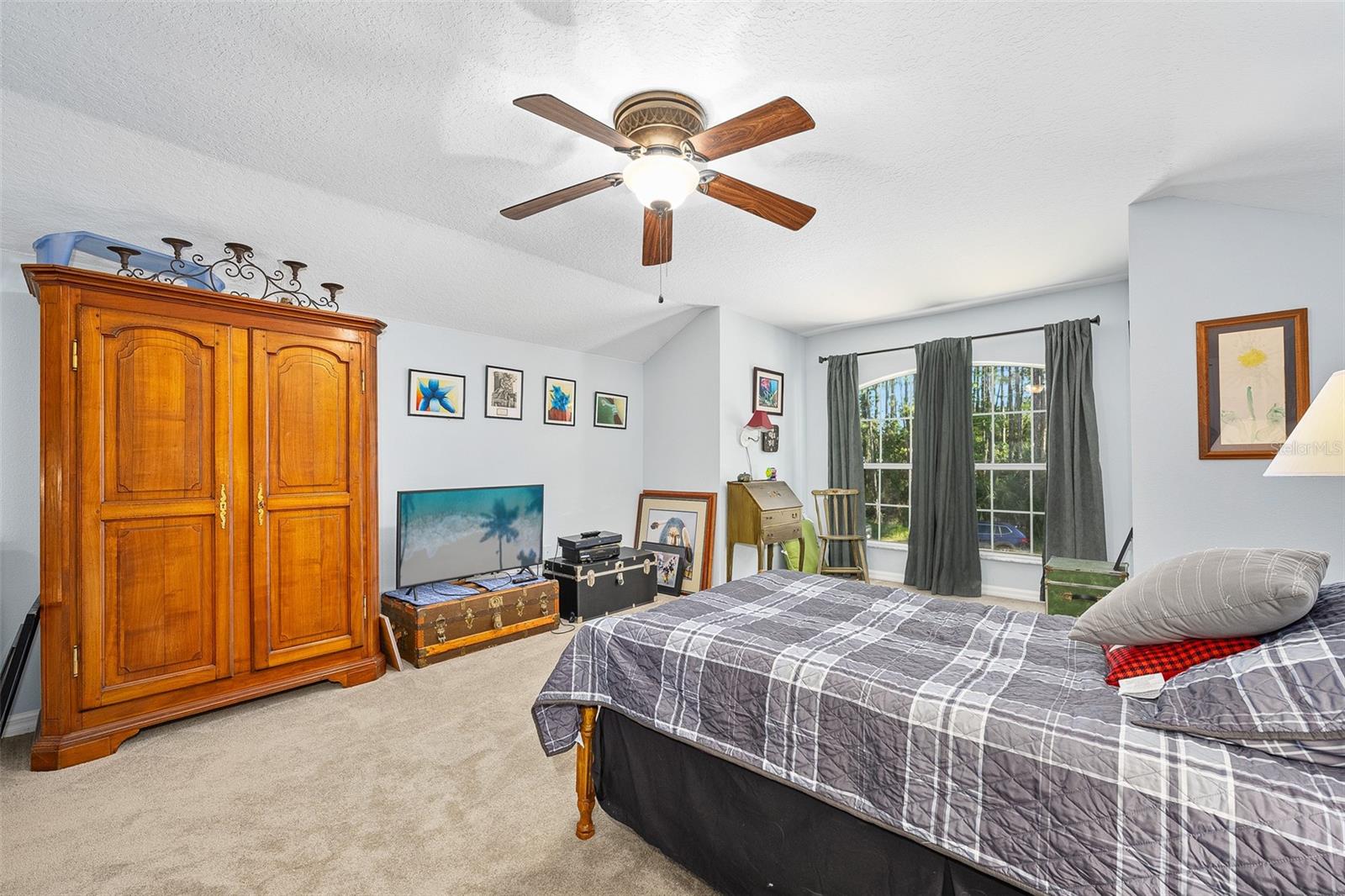 Image 43 of 70 For 115 Universal Trail