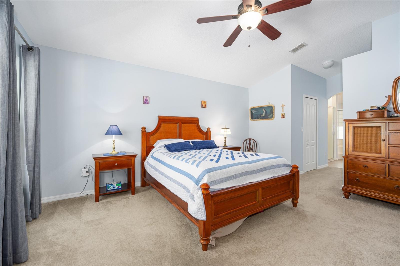 Image 46 of 70 For 115 Universal Trail