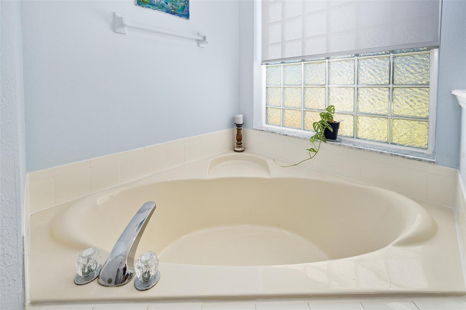 Image 50 of 70 For 115 Universal Trail