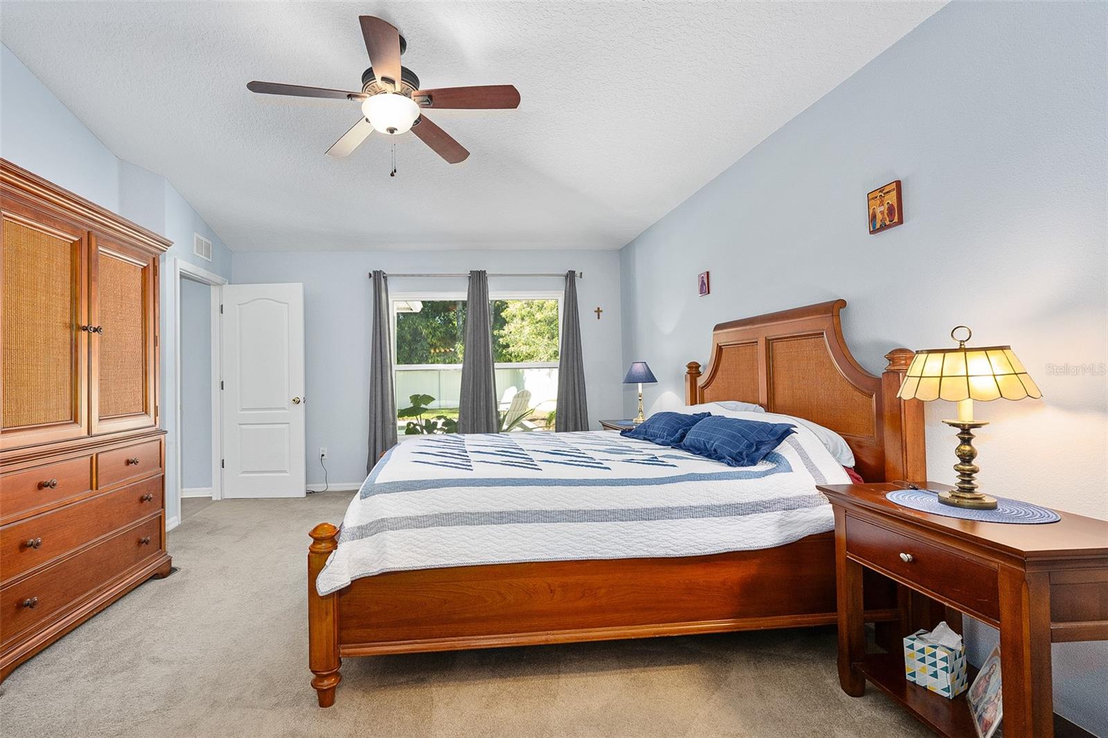 Image 53 of 70 For 115 Universal Trail