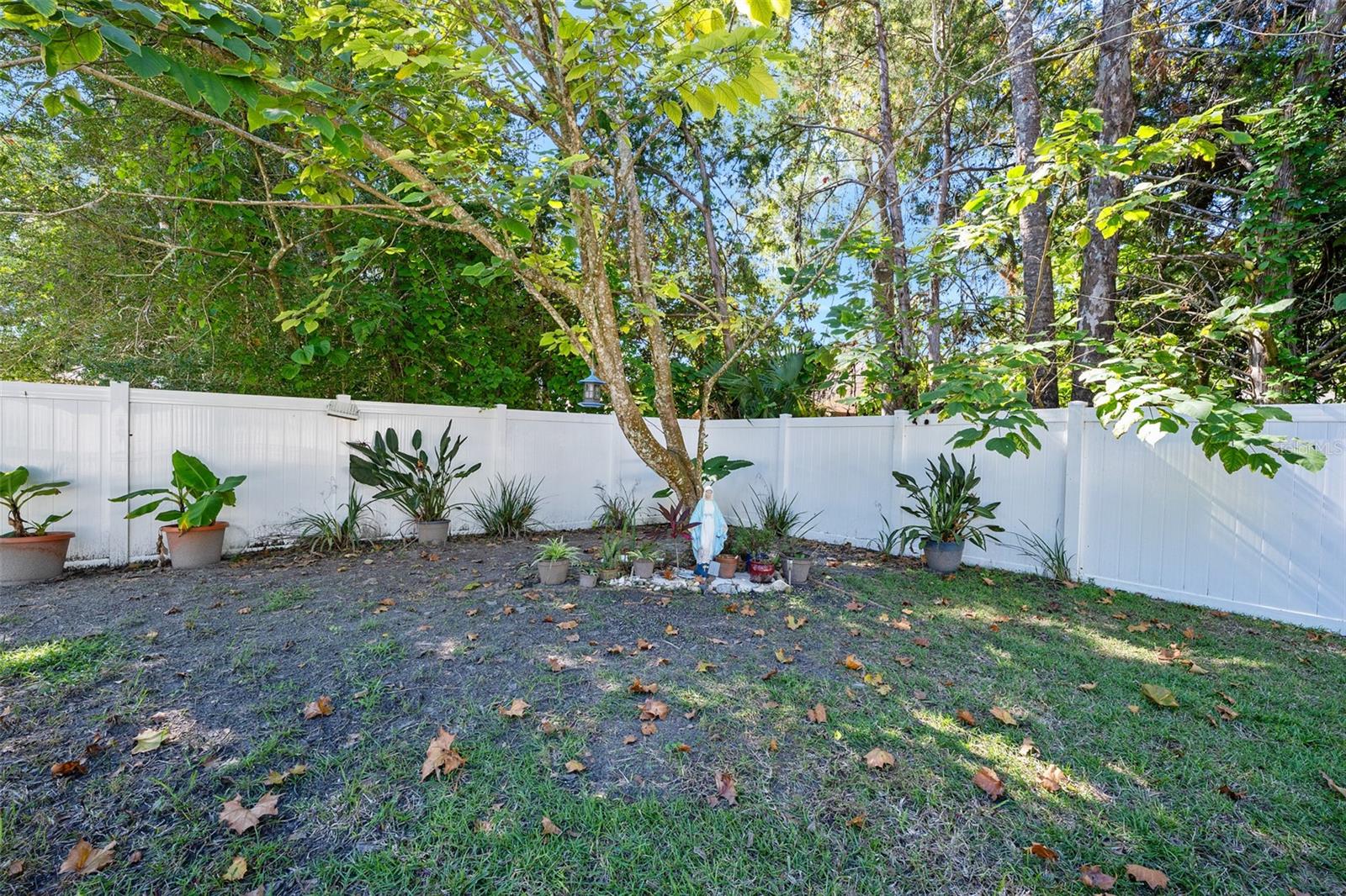 Image 58 of 70 For 115 Universal Trail