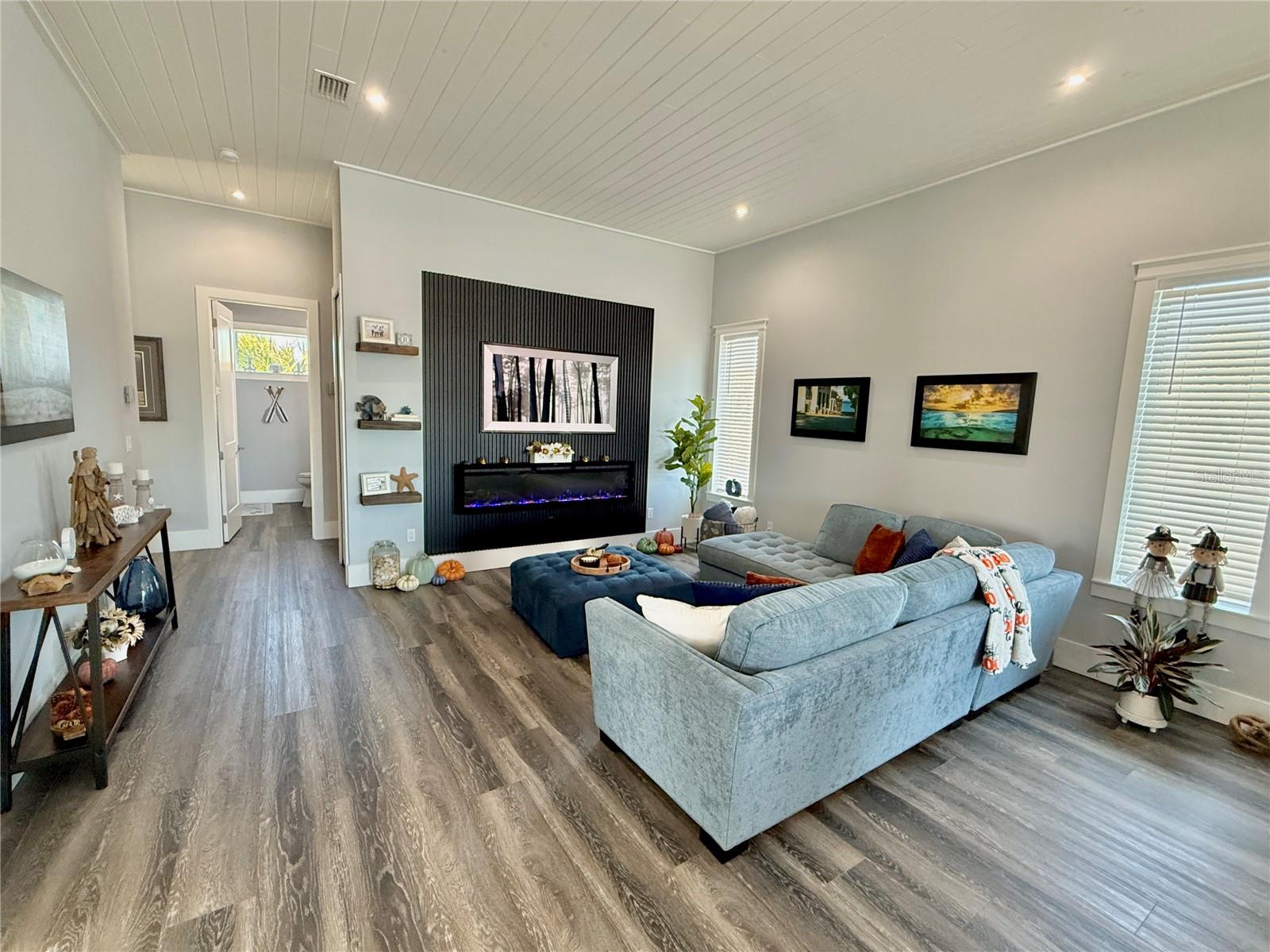 Image 21 of 80 For 304 7th Street