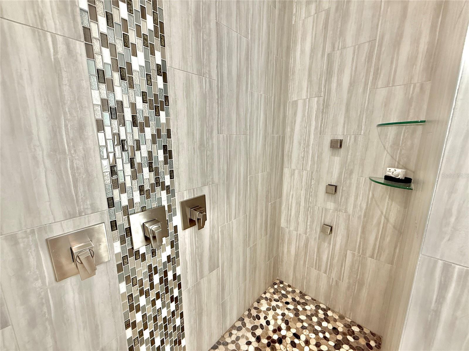 Image 40 of 80 For 304 7th Street