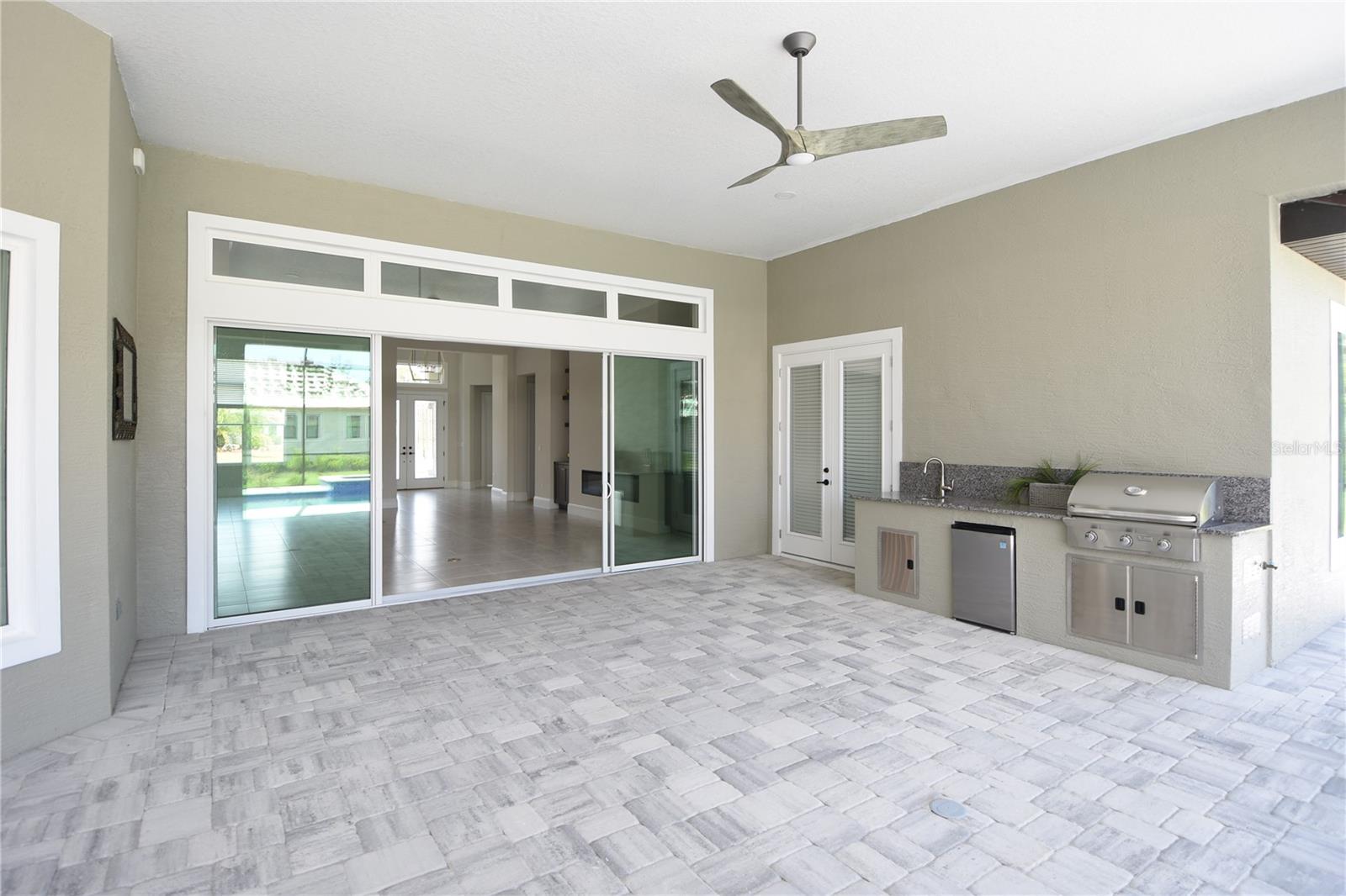 Image 17 of 53 For 217 Willow Oak Way