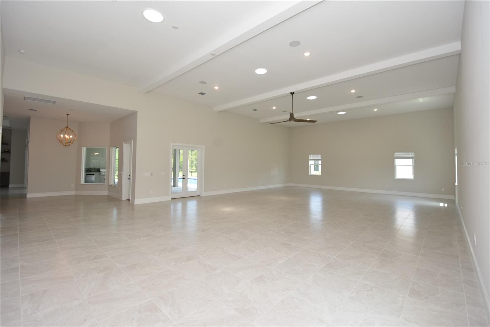 Image 22 of 53 For 217 Willow Oak Way