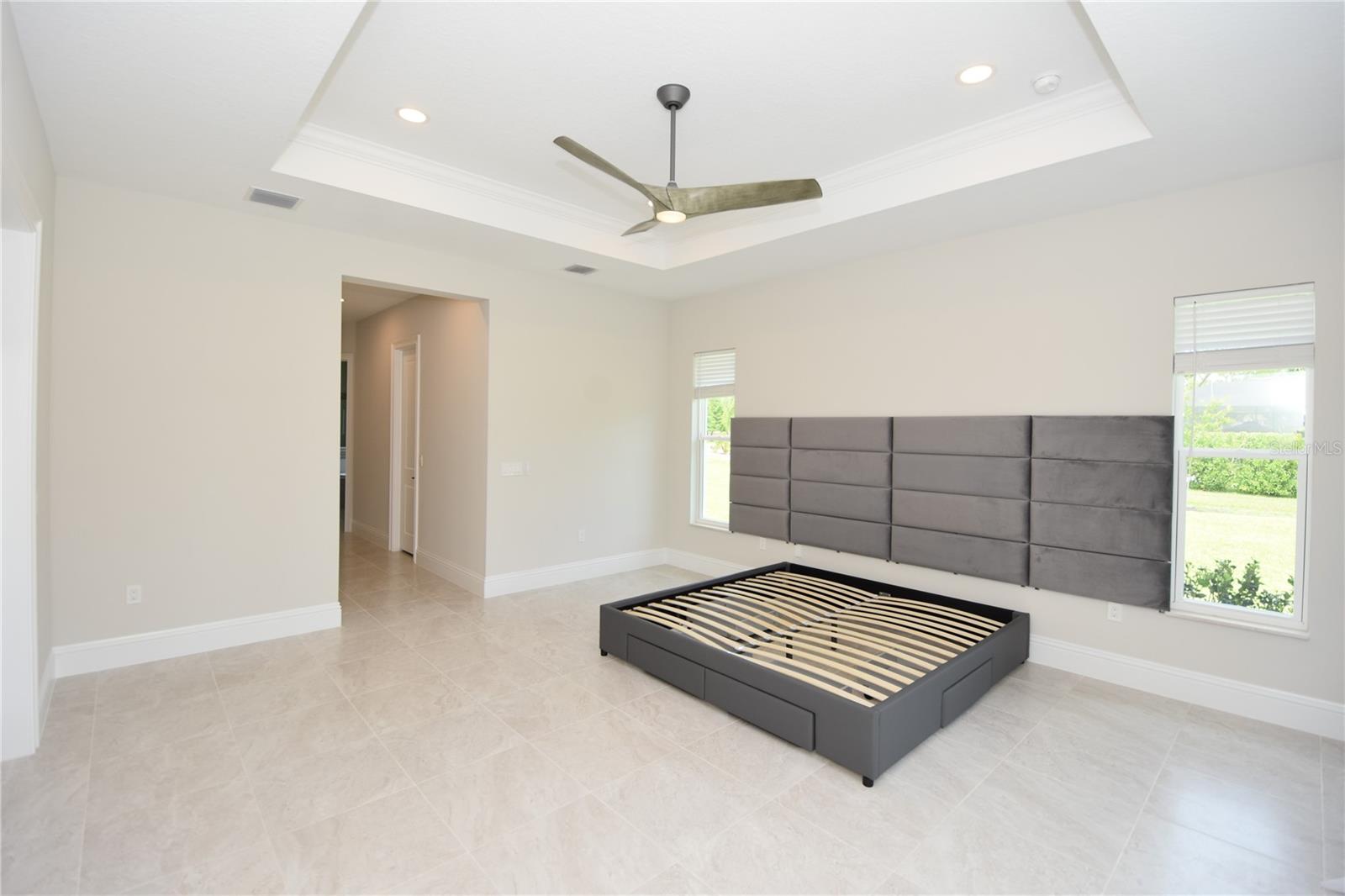Image 30 of 53 For 217 Willow Oak Way