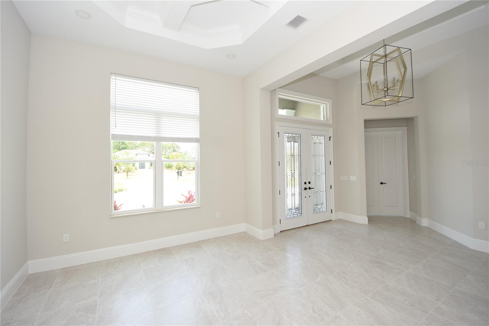Image 4 of 53 For 217 Willow Oak Way