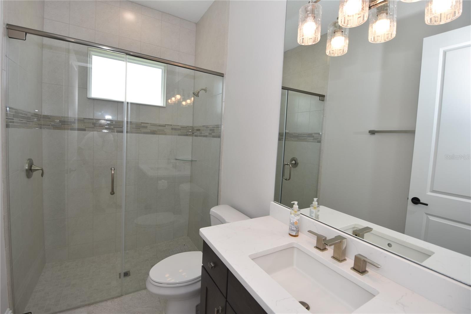 Image 41 of 53 For 217 Willow Oak Way