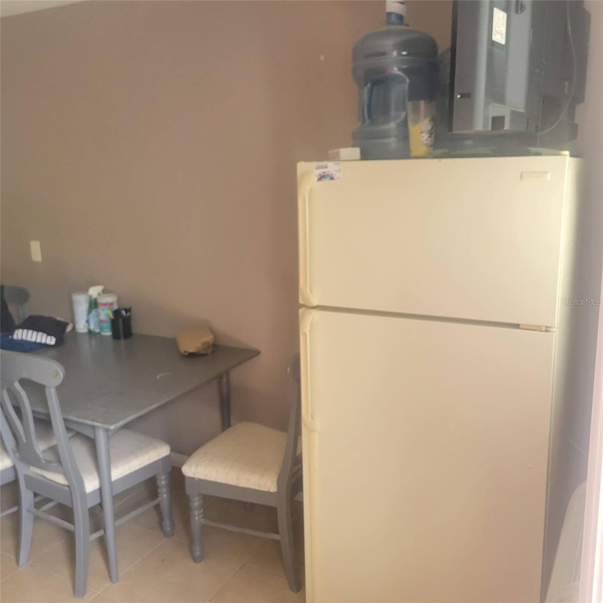 Image 12 of 18 For 15 Hargrove Lane 5l