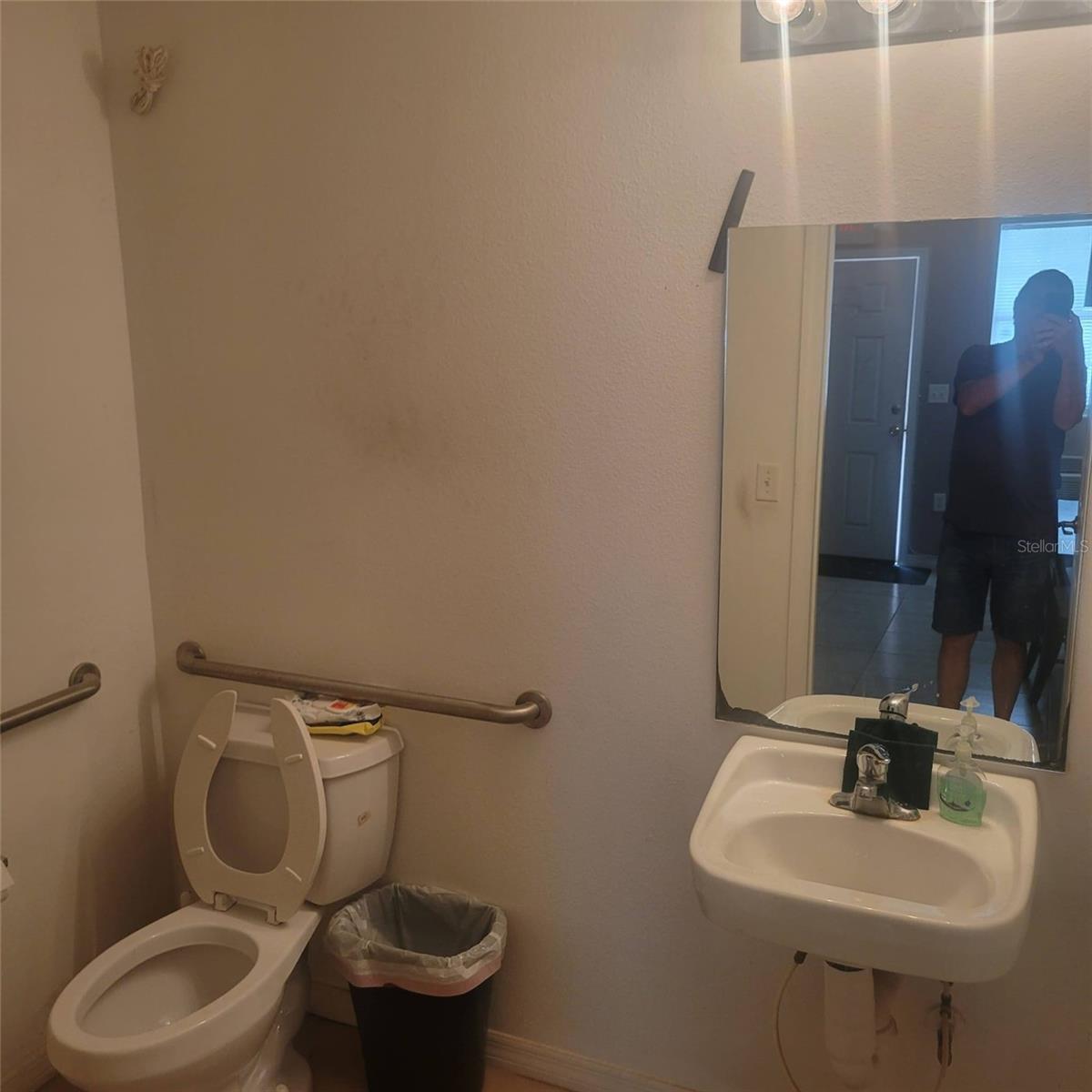 Image 14 of 18 For 15 Hargrove Lane 5l