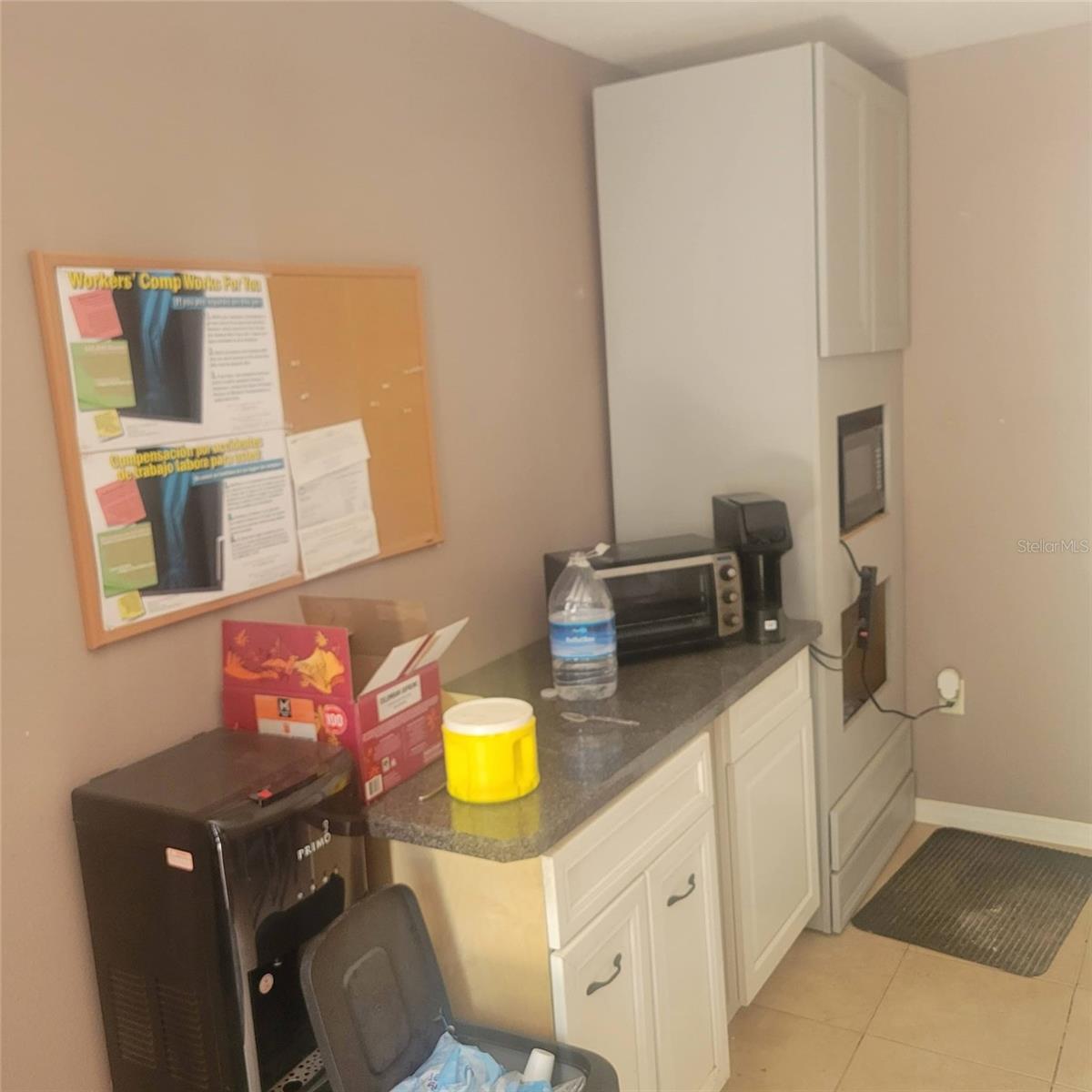 Image 15 of 18 For 15 Hargrove Lane 5l