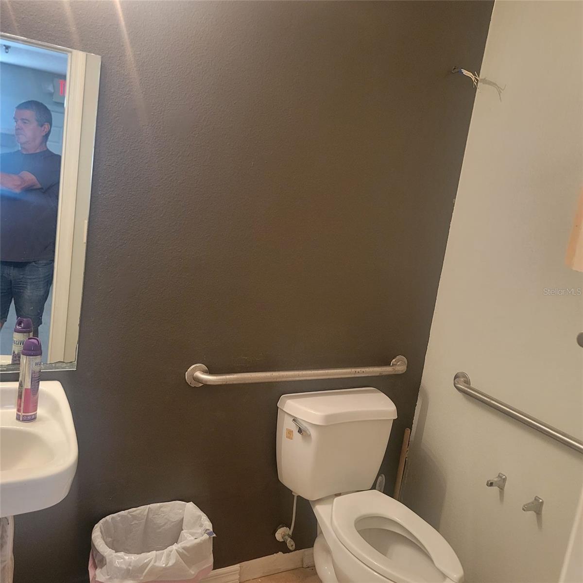 Image 8 of 18 For 15 Hargrove Lane 5l