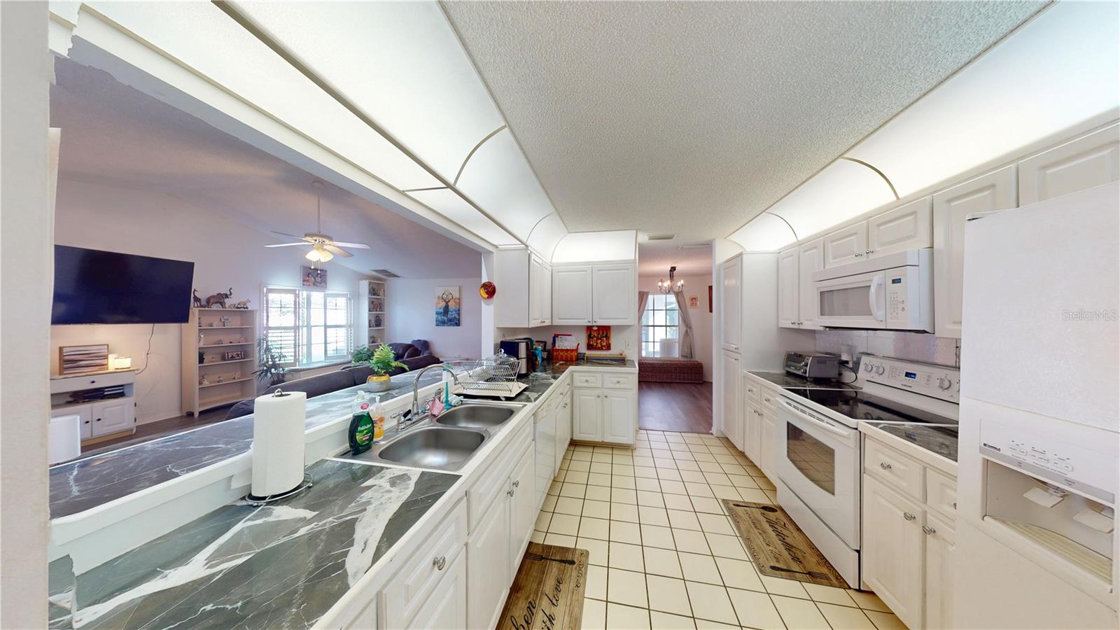Listing photo id 16 for 12929 Titleist Drive