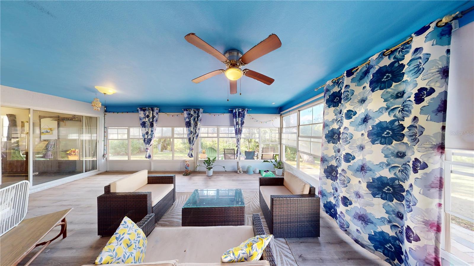 Listing photo id 28 for 12929 Titleist Drive