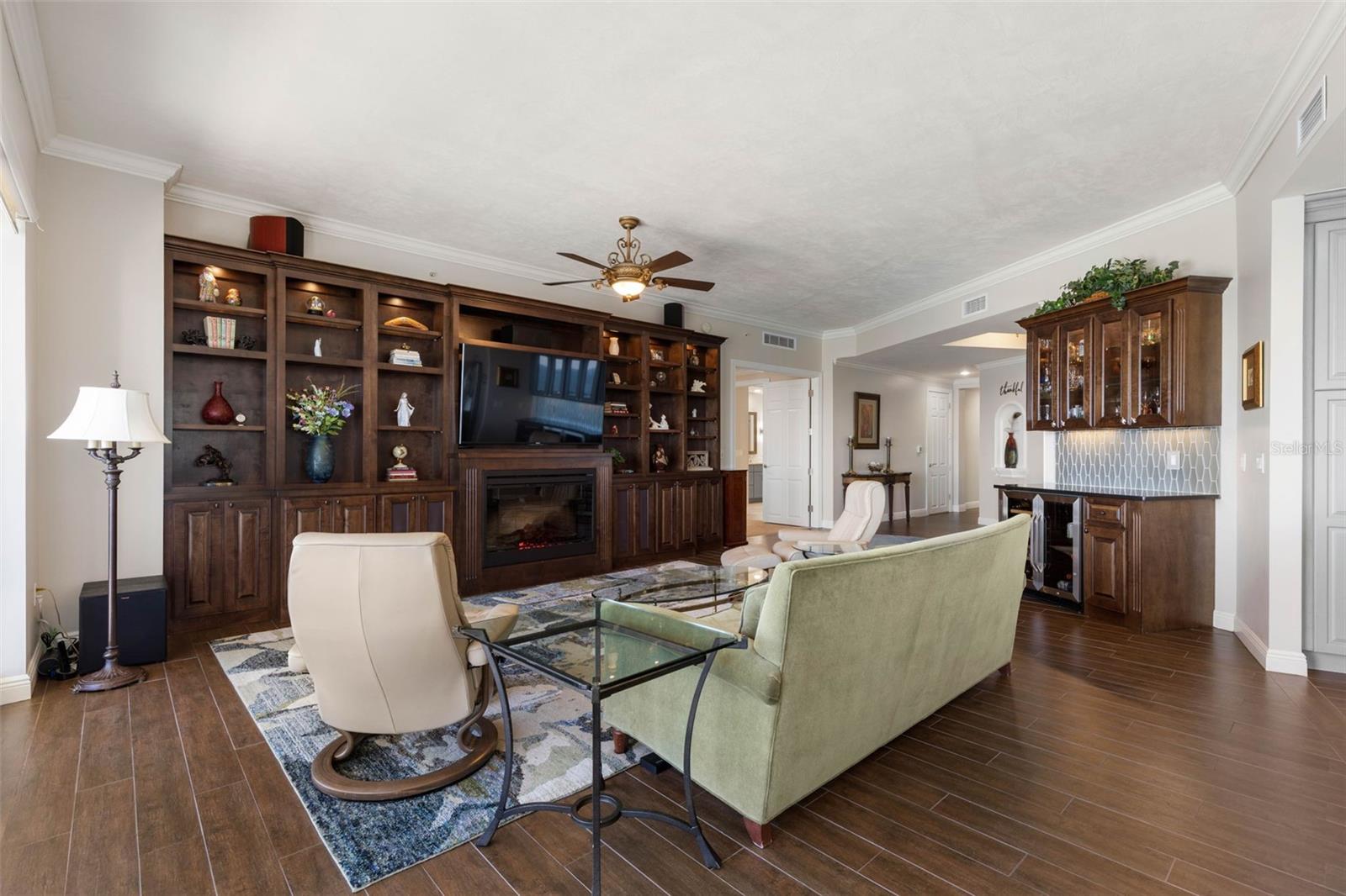 Image 11 of 87 For 85 Avenue De La Mer  603