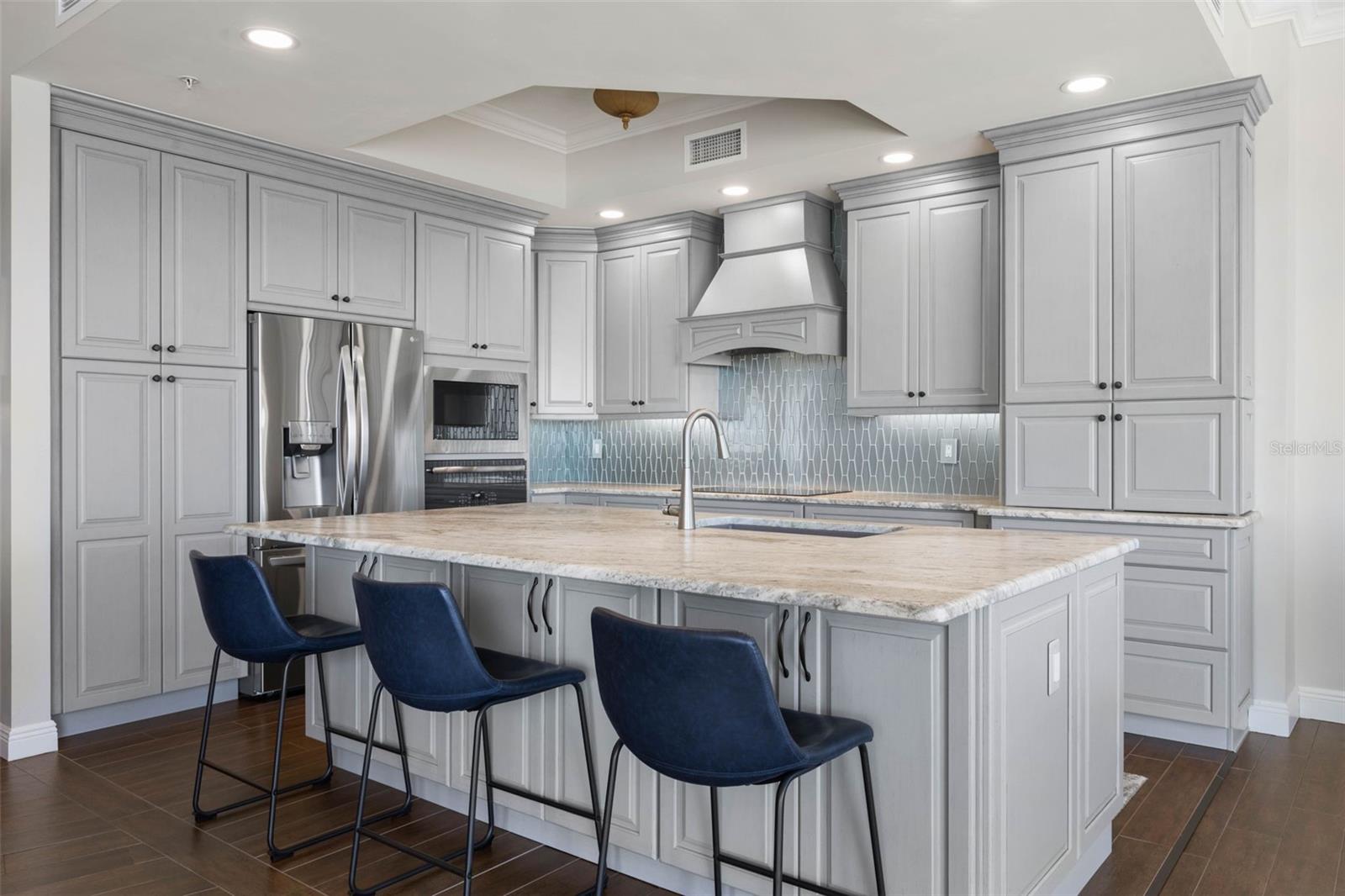 Image 17 of 87 For 85 Avenue De La Mer  603