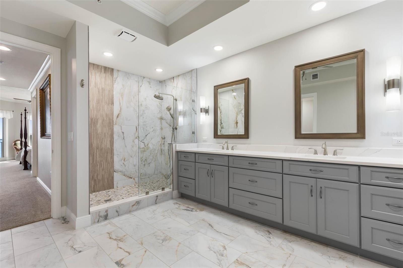 Image 31 of 87 For 85 Avenue De La Mer  603