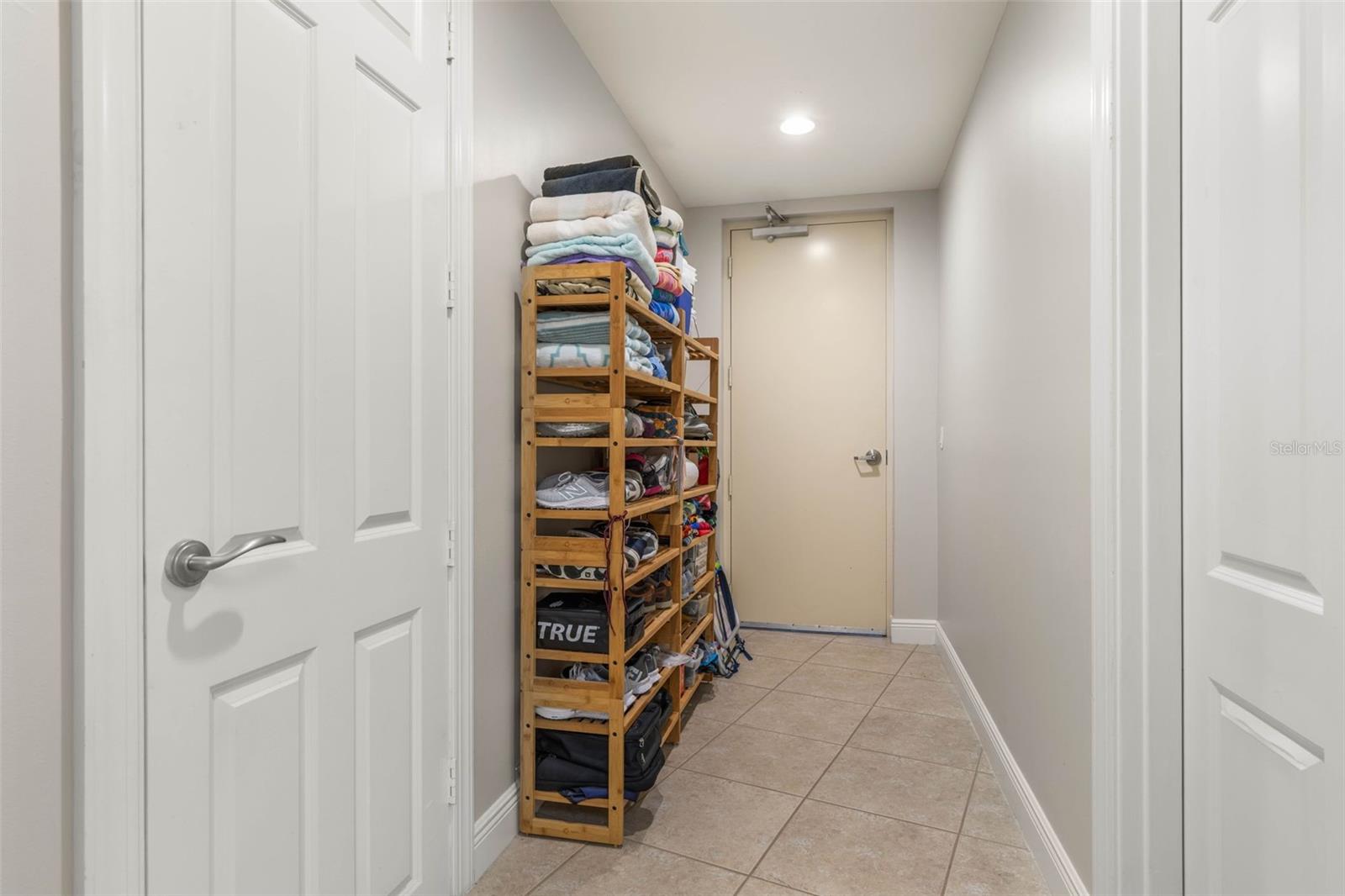 Image 47 of 87 For 85 Avenue De La Mer  603