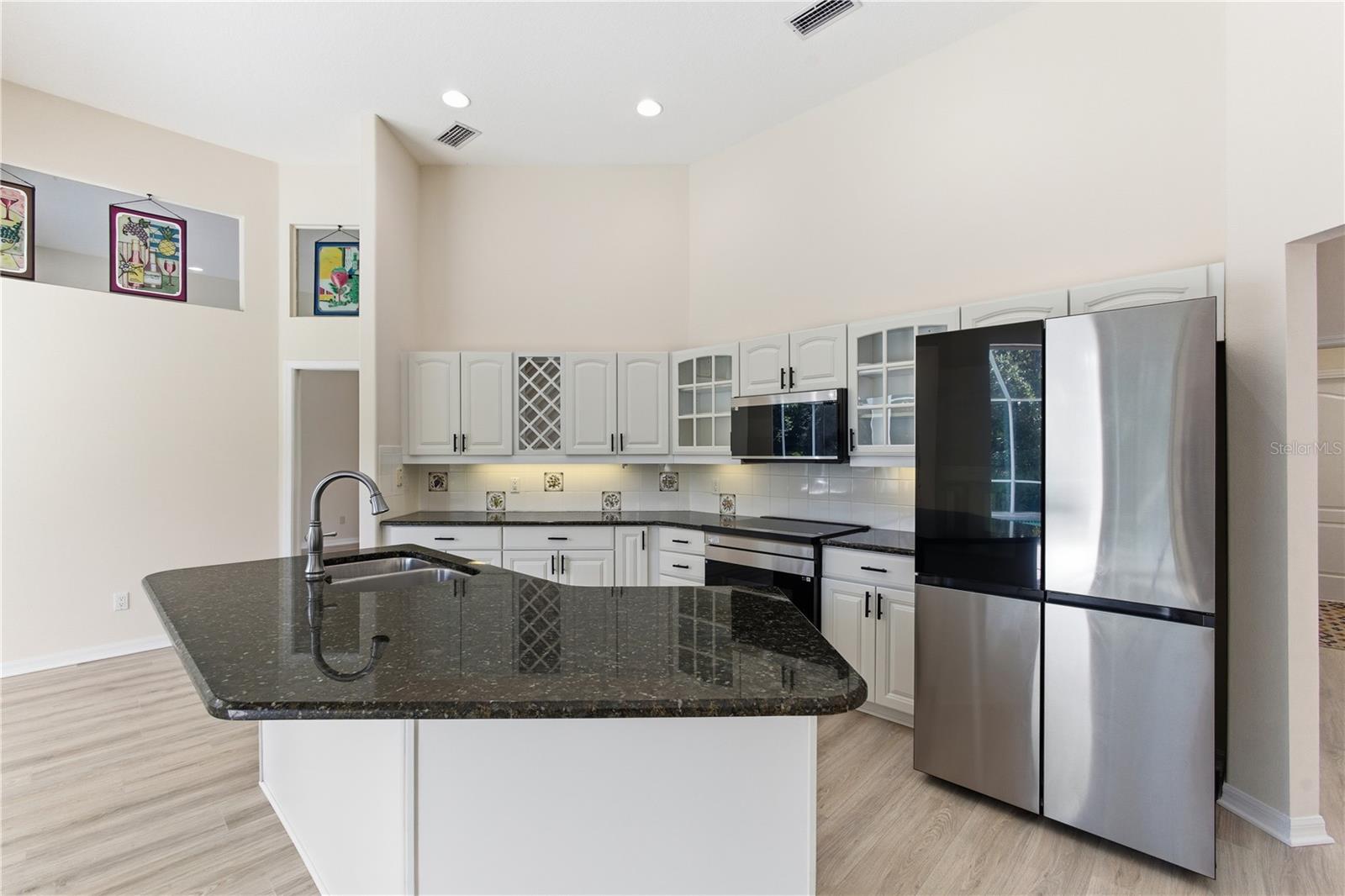 Image 12 of 51 For 9 Ibis Court S