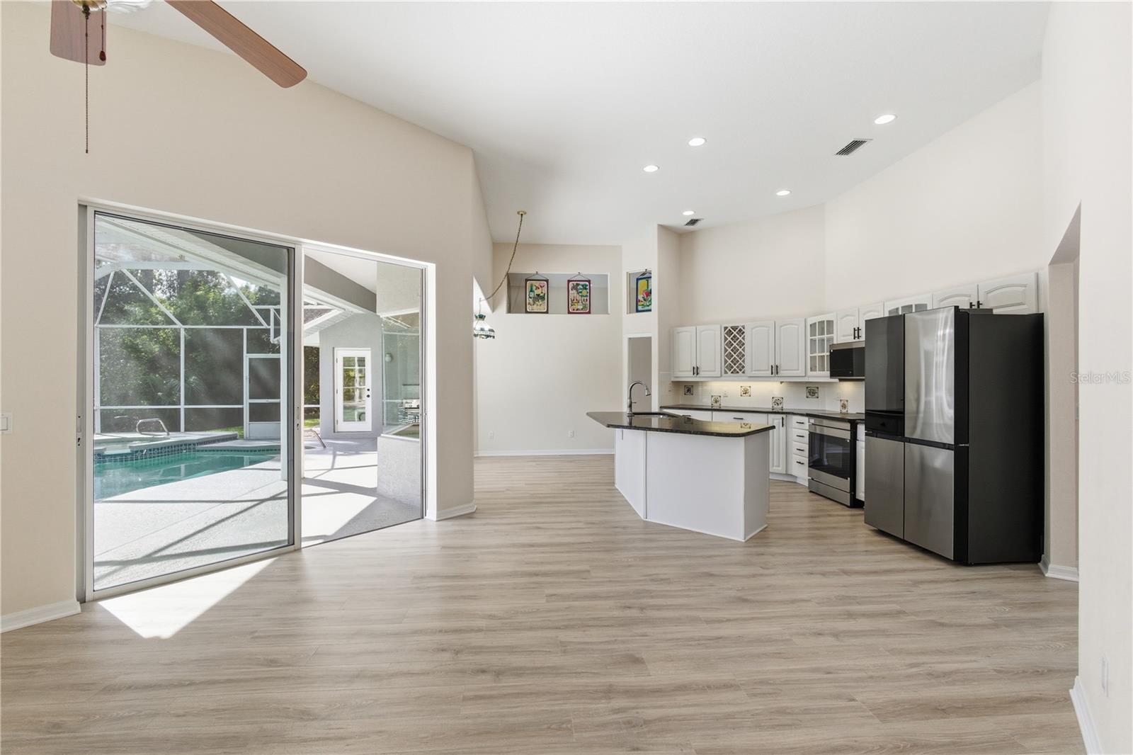 Image 15 of 51 For 9 Ibis Court S