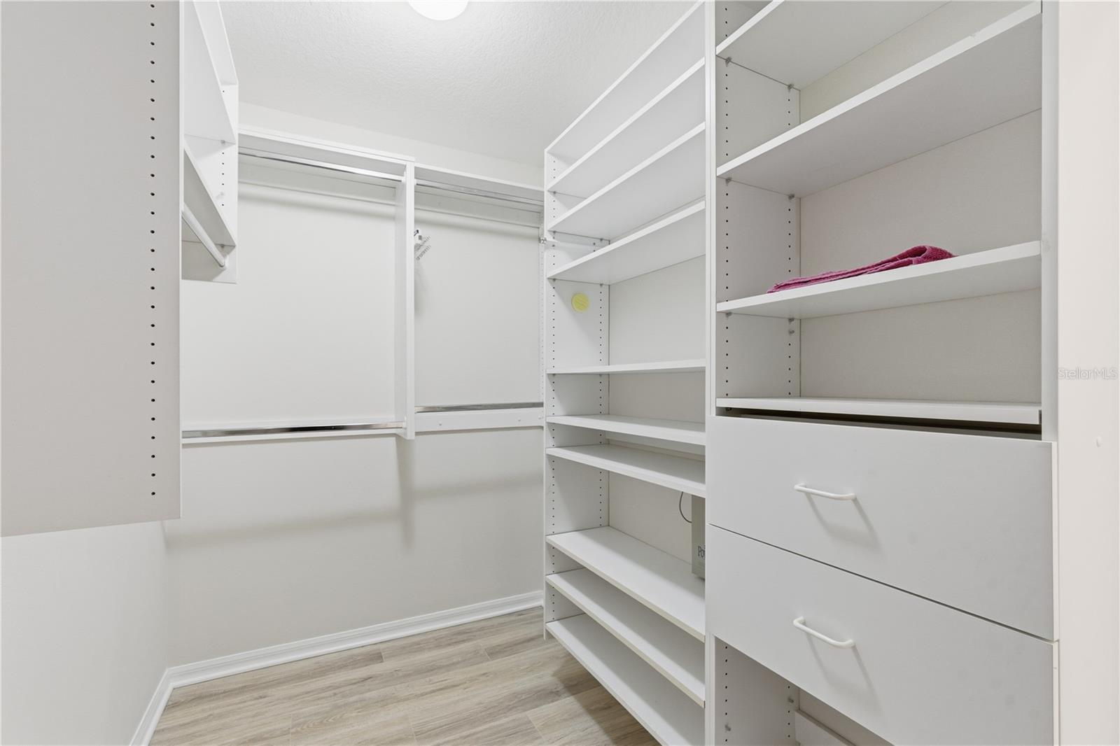 Image 27 of 51 For 9 Ibis Court S