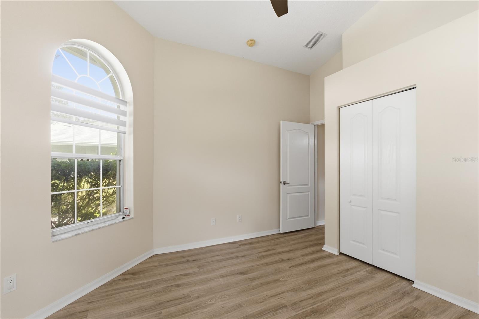 Image 34 of 51 For 9 Ibis Court S