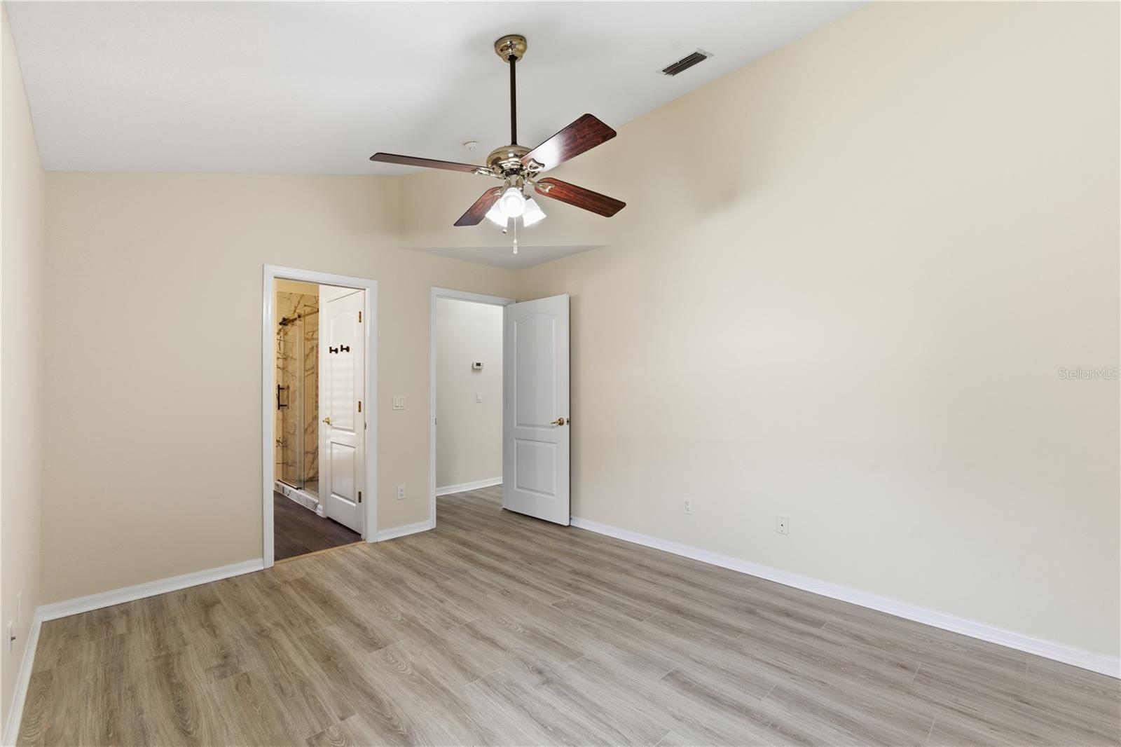 Image 40 of 51 For 9 Ibis Court S