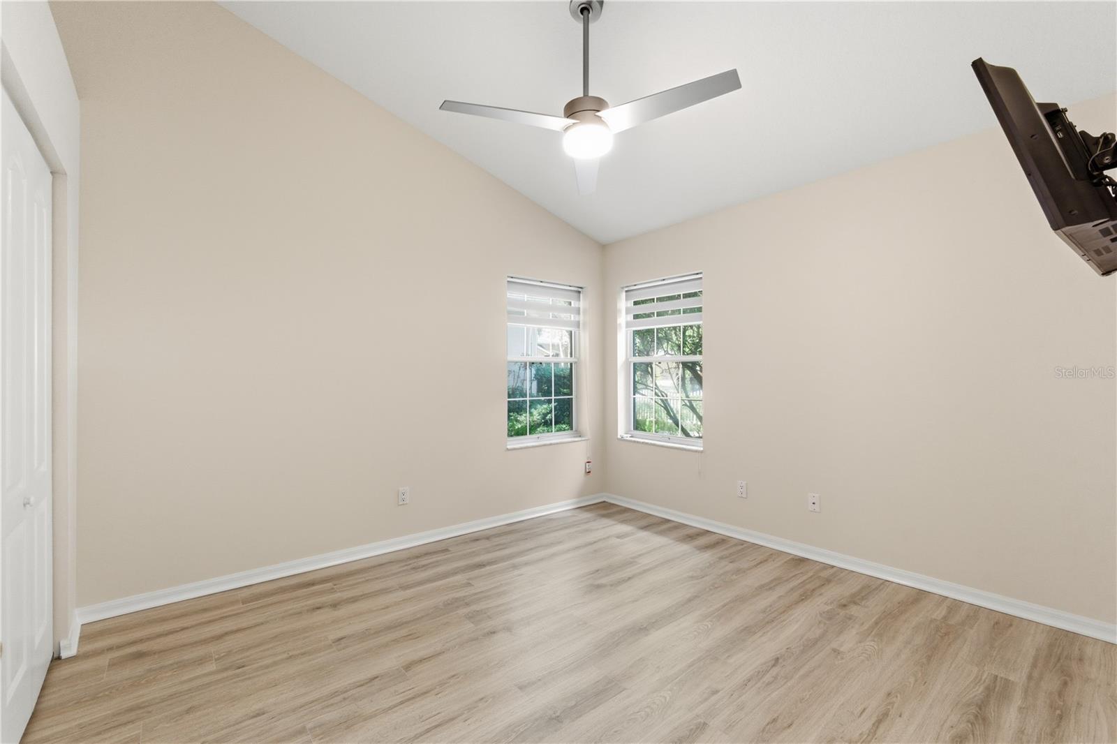 Image 43 of 51 For 9 Ibis Court S