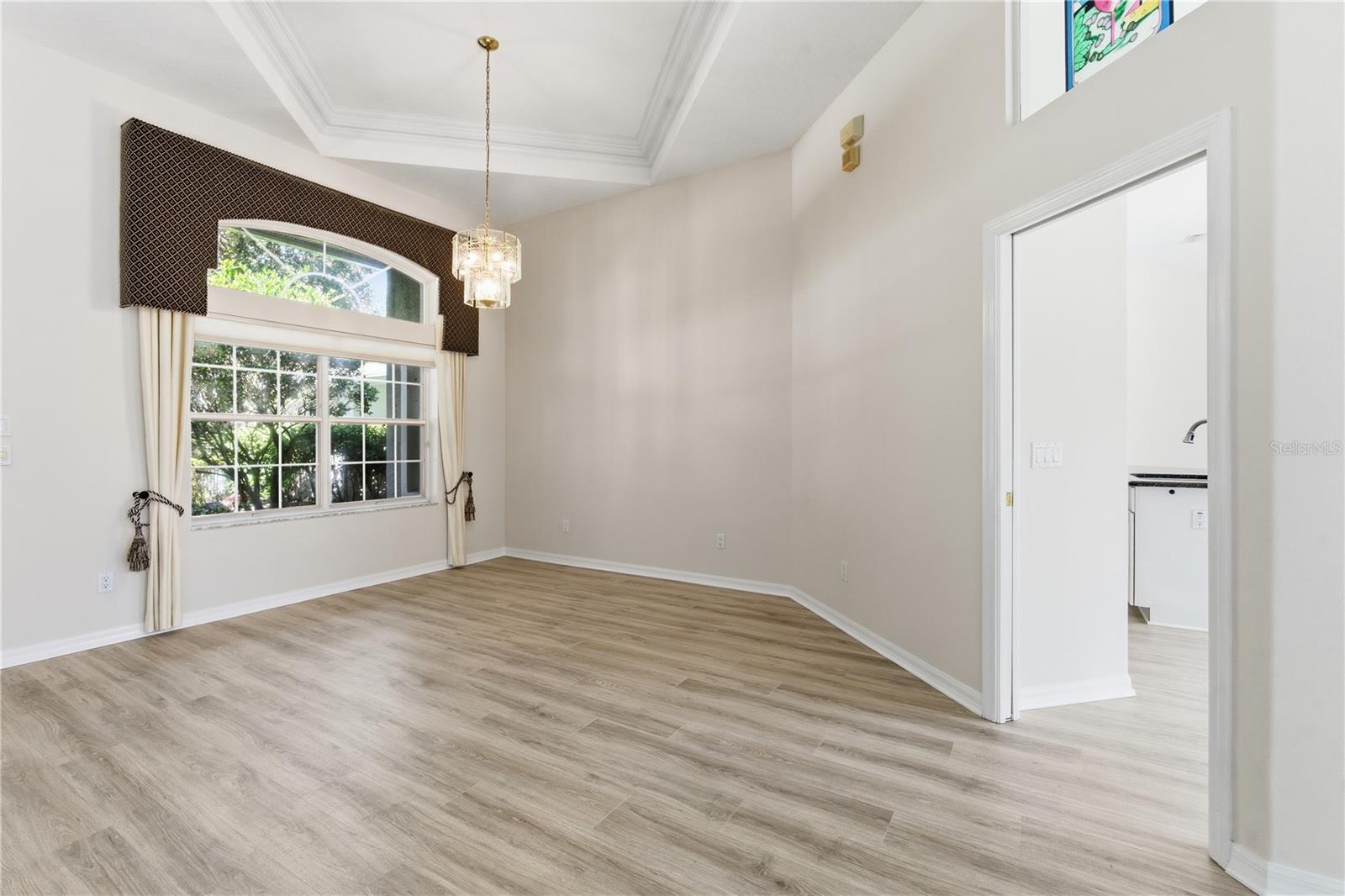 Image 6 of 51 For 9 Ibis Court S