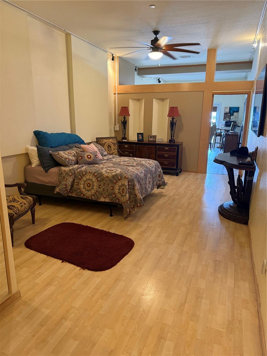 Image 26 of 43 For 101 Palm Harbor Parkway B412