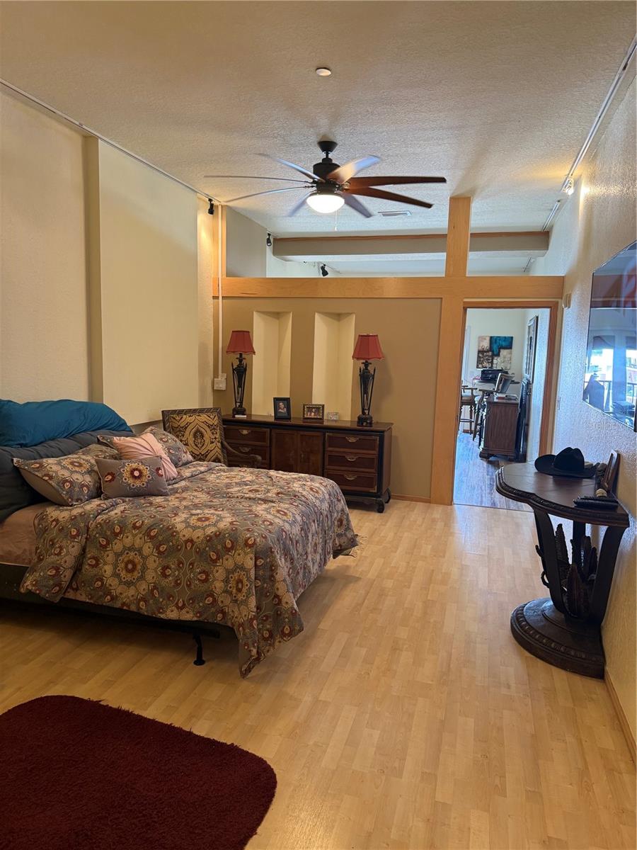 Image 28 of 43 For 101 Palm Harbor Parkway B412