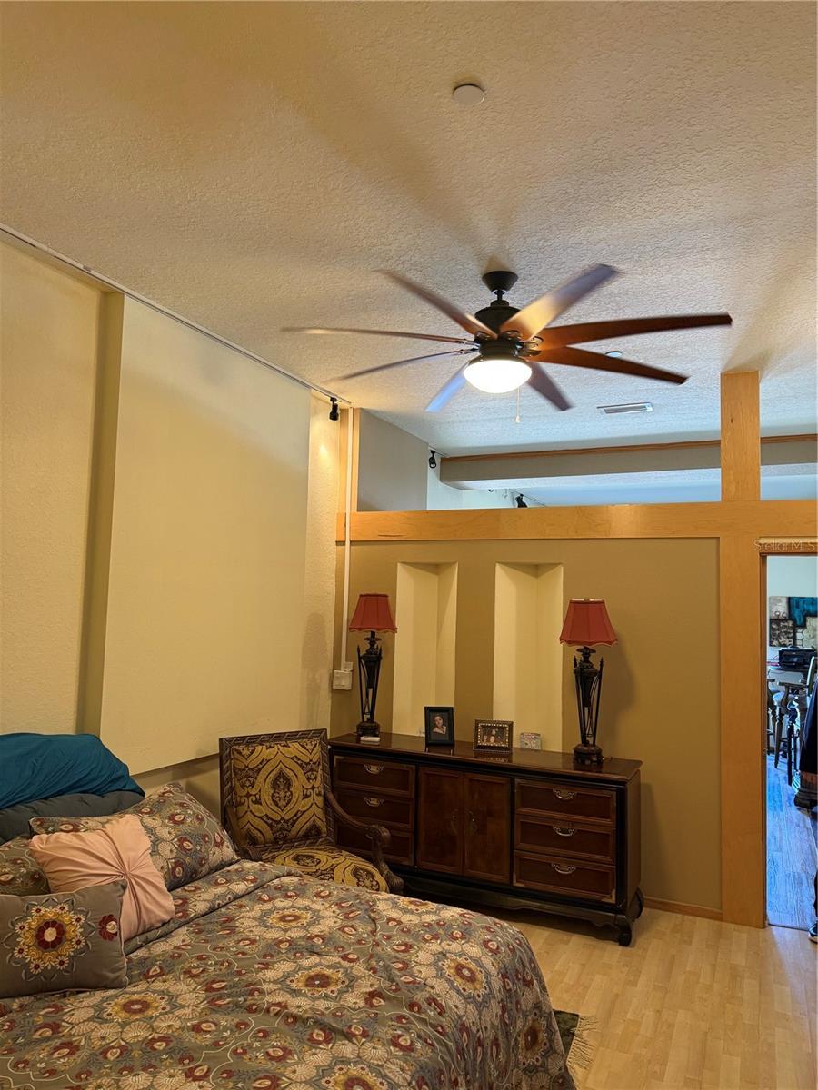 Image 31 of 43 For 101 Palm Harbor Parkway B412