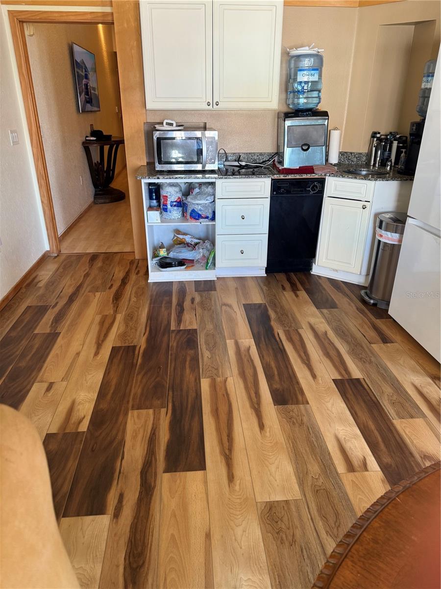 Image 34 of 43 For 101 Palm Harbor Parkway B412